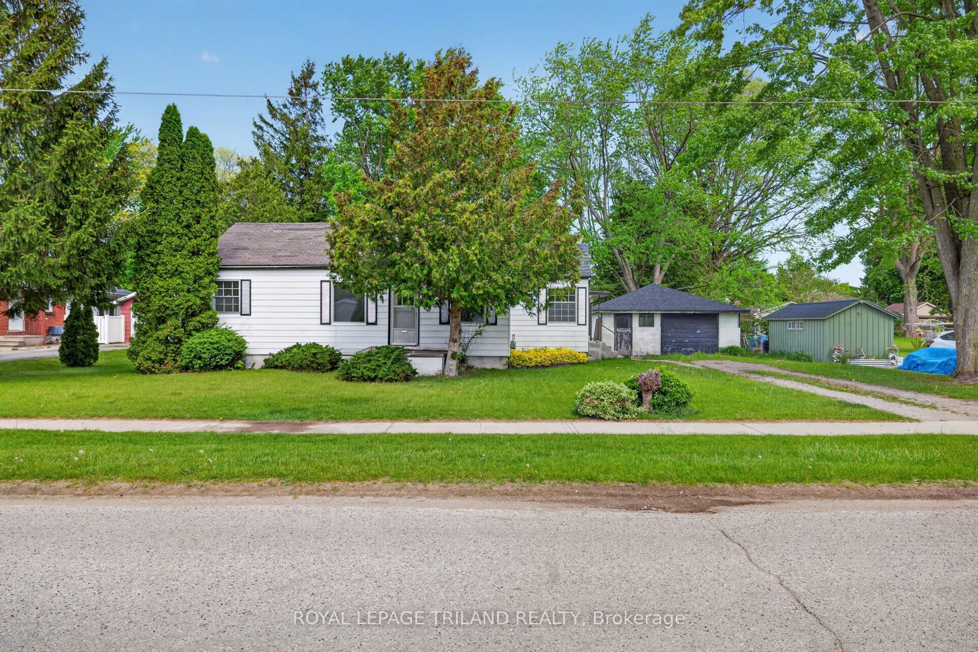 147 Burns Street — photo 1