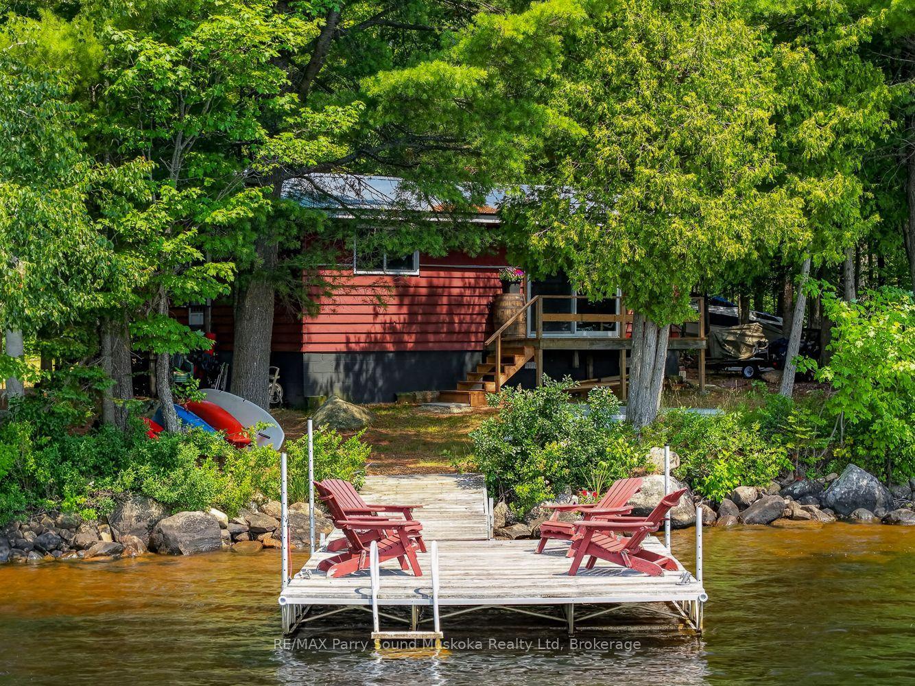 3 Robinson Road, Magnetawan — Detached for sale, photo 1