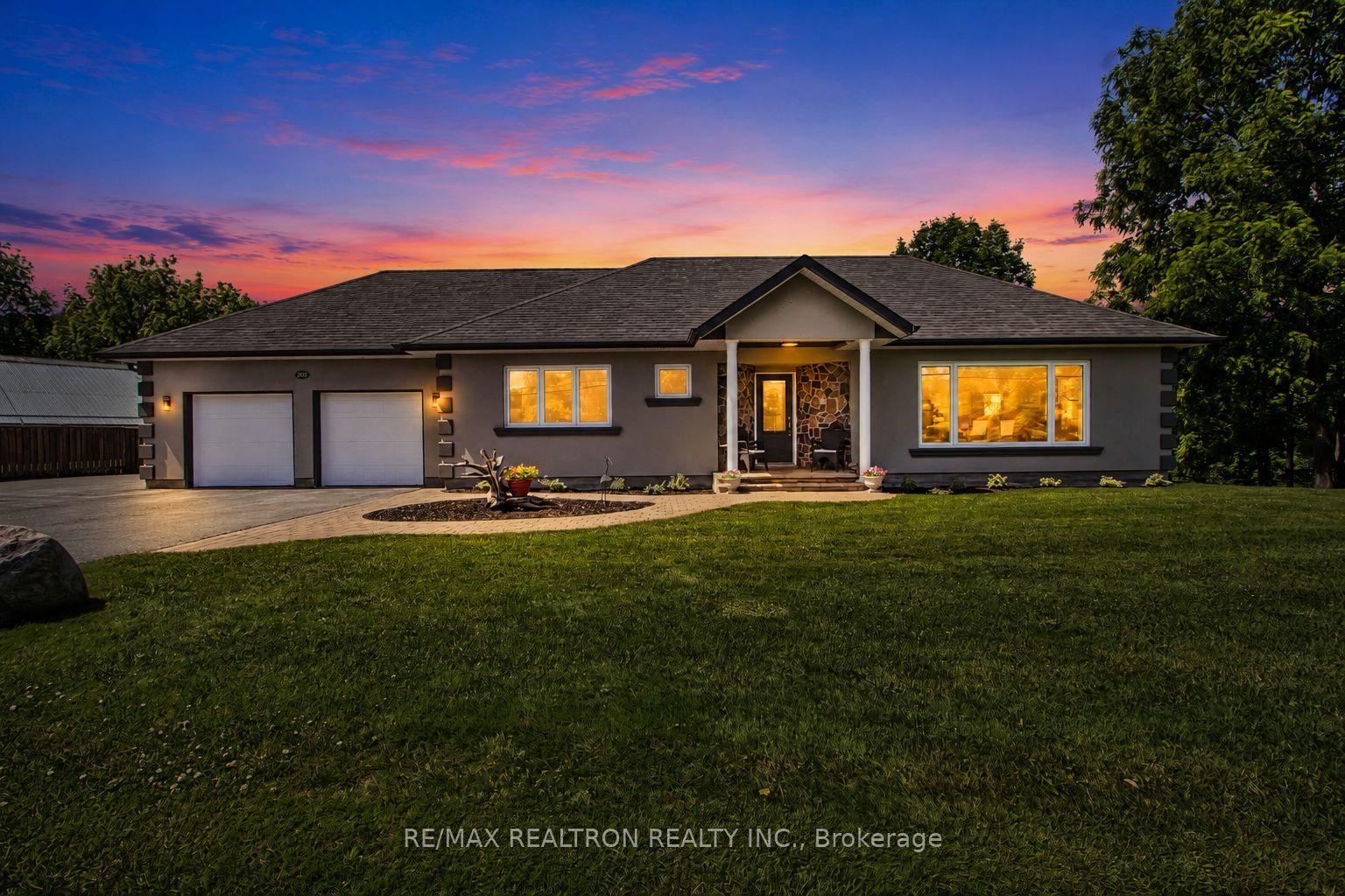 203 Pefferlaw Road — photo 1