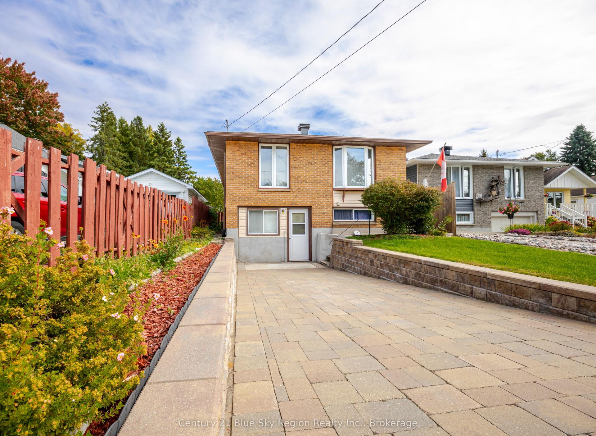 430 Aubrey Street, North Bay — Detached for sale, photo 1