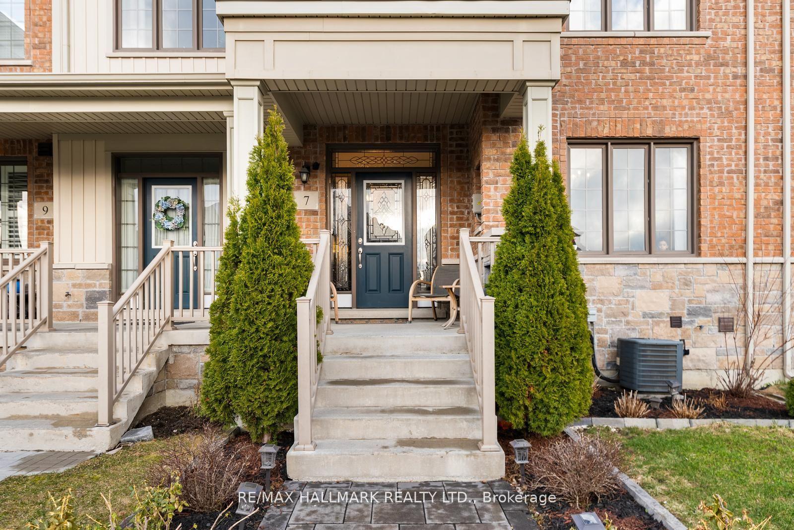 7 E Carratuck Street — photo 1