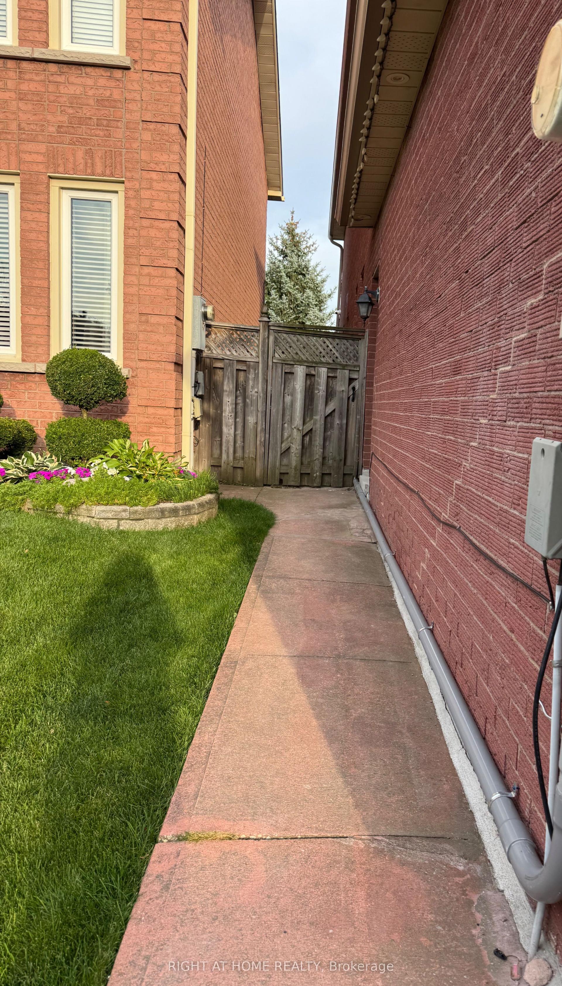 372 Winfield Terrace Basement #Basement, Mississauga — Detached for lease, photo 1