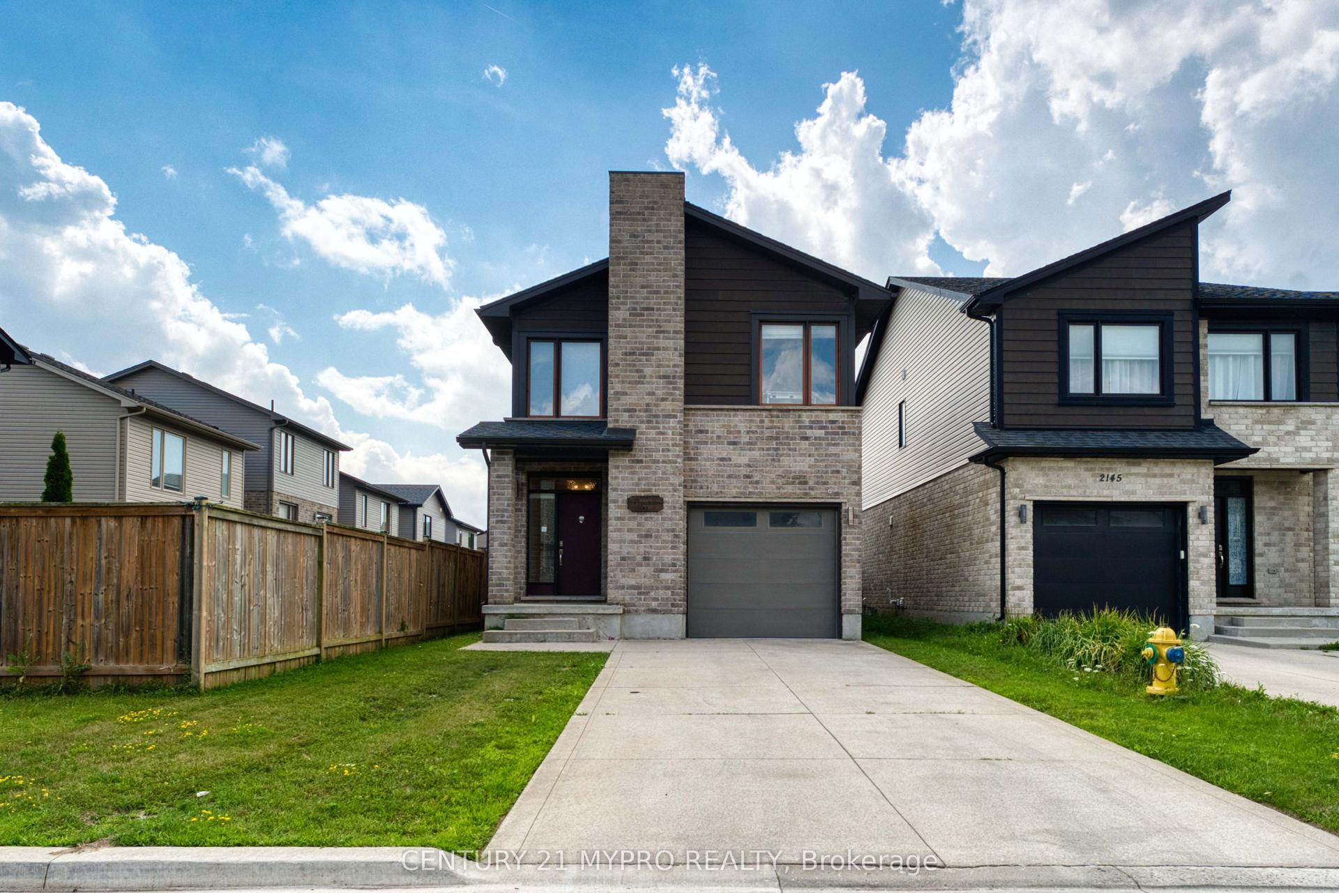 2141 Tribalwood Street, London North — Detached for lease, photo 1