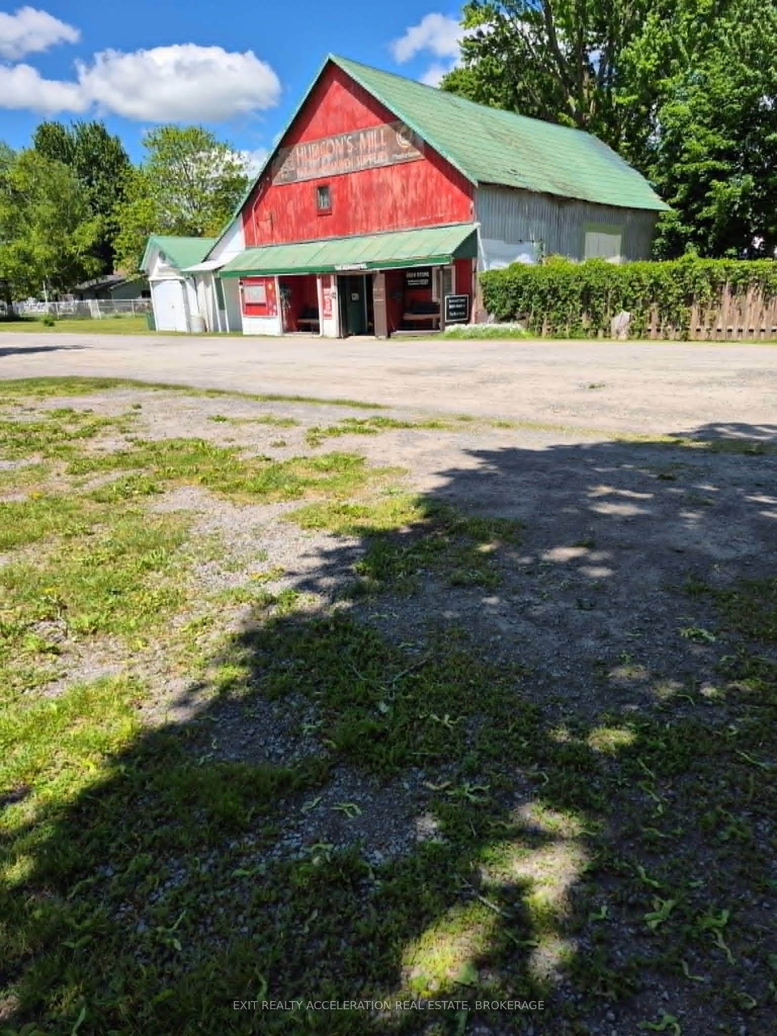 75 Prince Street, Deseronto — Commercial for sale, photo 1