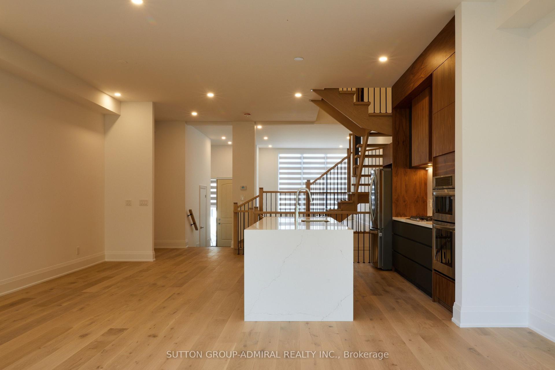 Direzze 18 Court, Richmond Hill — Semi-Detached for sale, photo 1