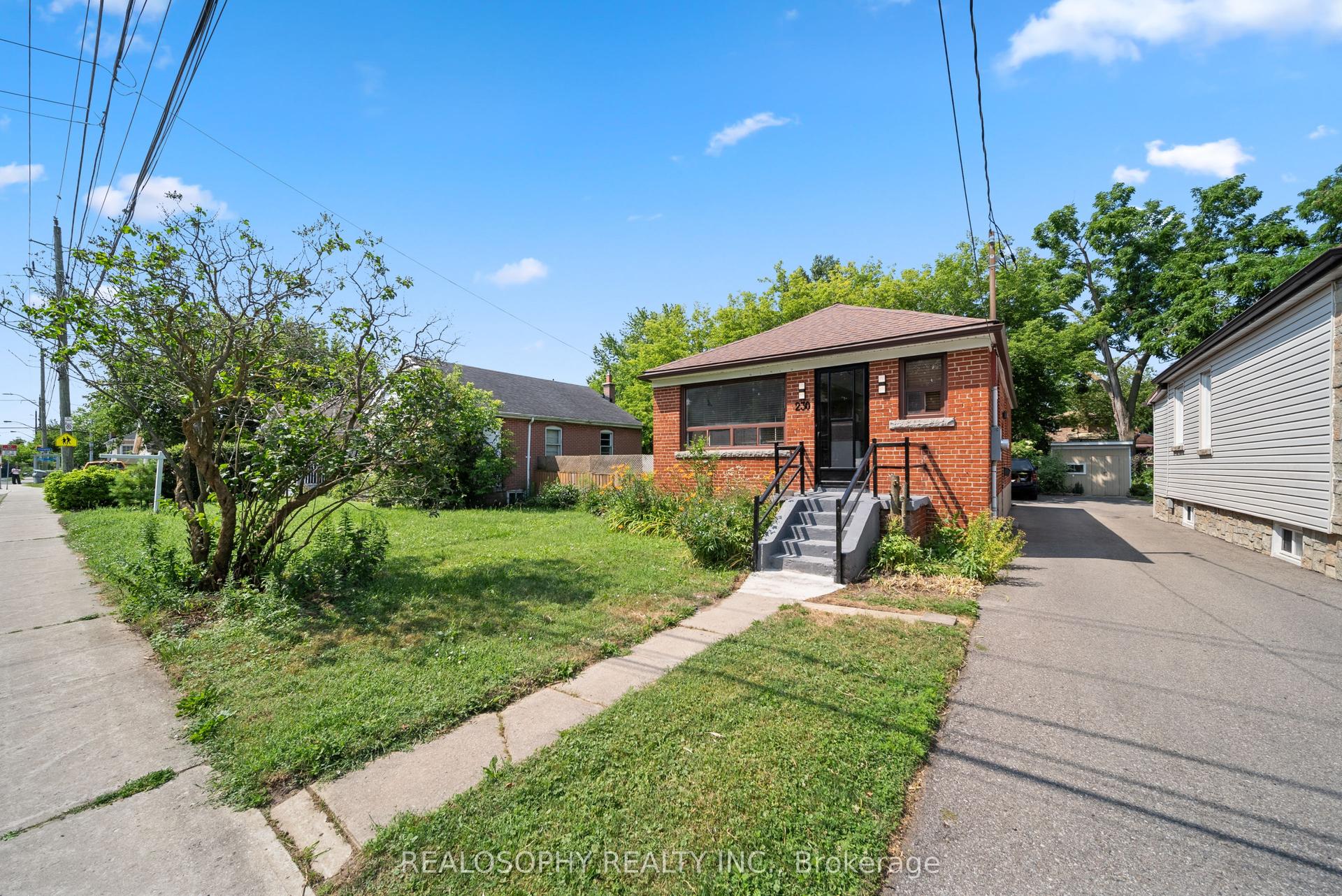 230 Kennedy Road, Toronto — Detached for sale, photo 1