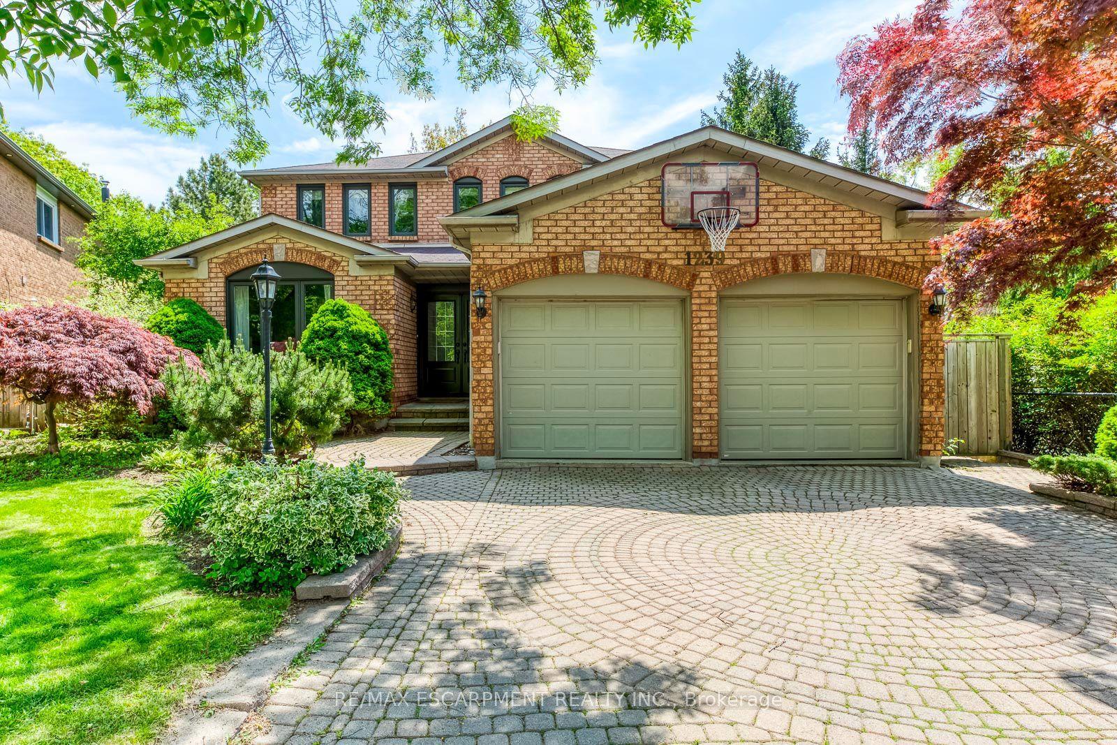 1239 White Lane, Oakville — Detached for lease, photo 1