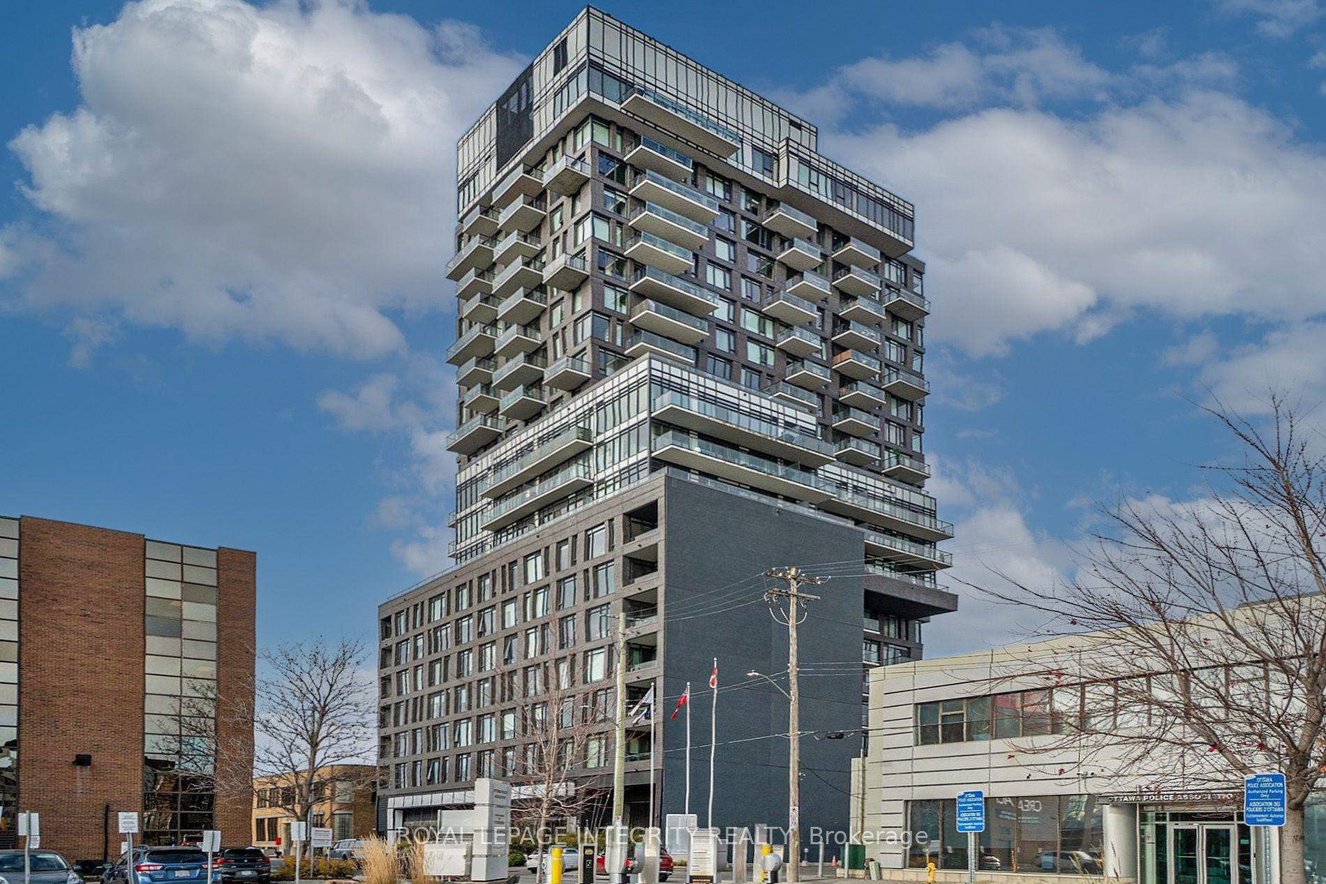 203 CATHERINE Street 1006 #1006 — photo 1