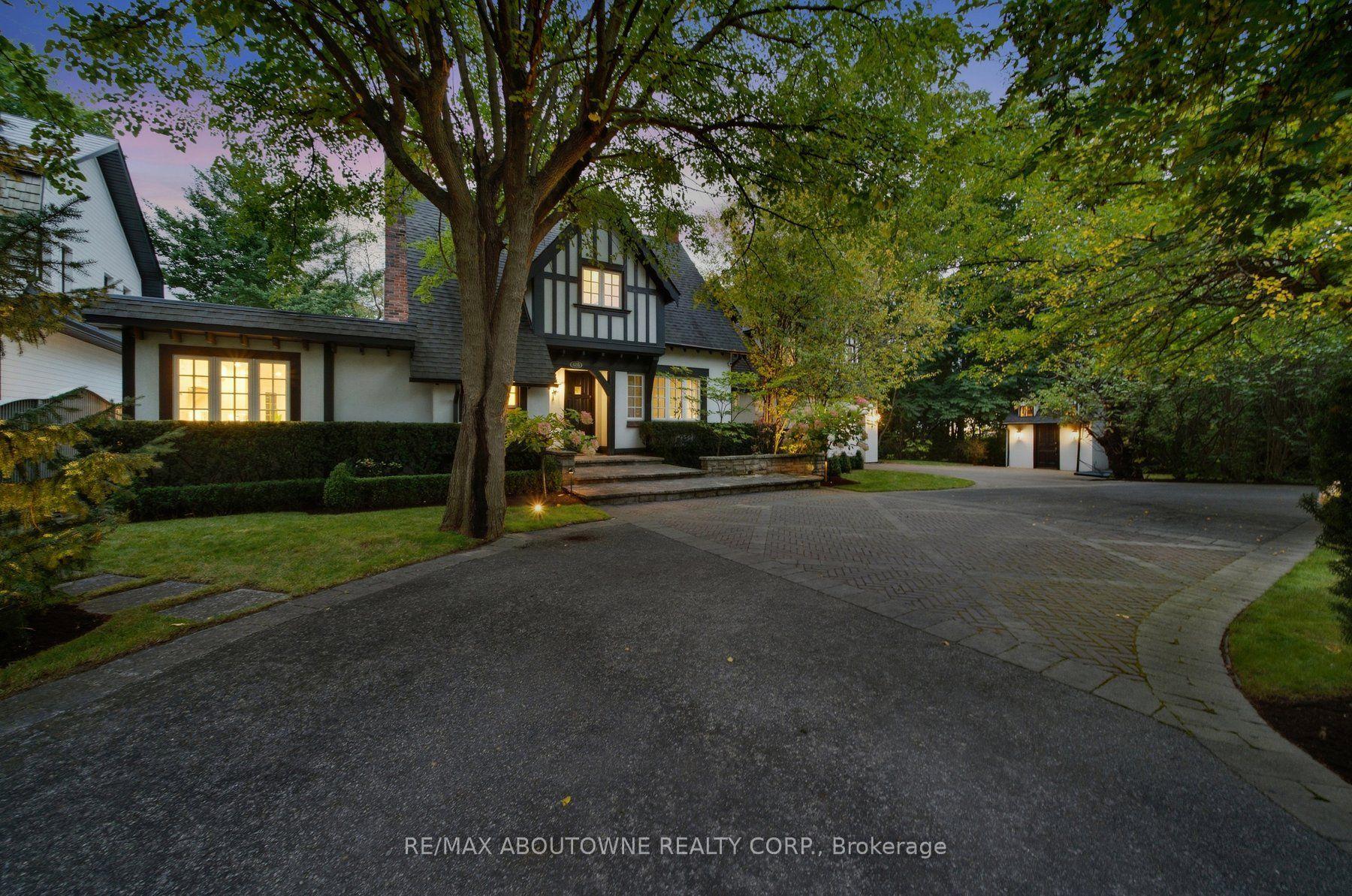 426 Trafalgar Road, Oakville — Detached for sale, photo 1