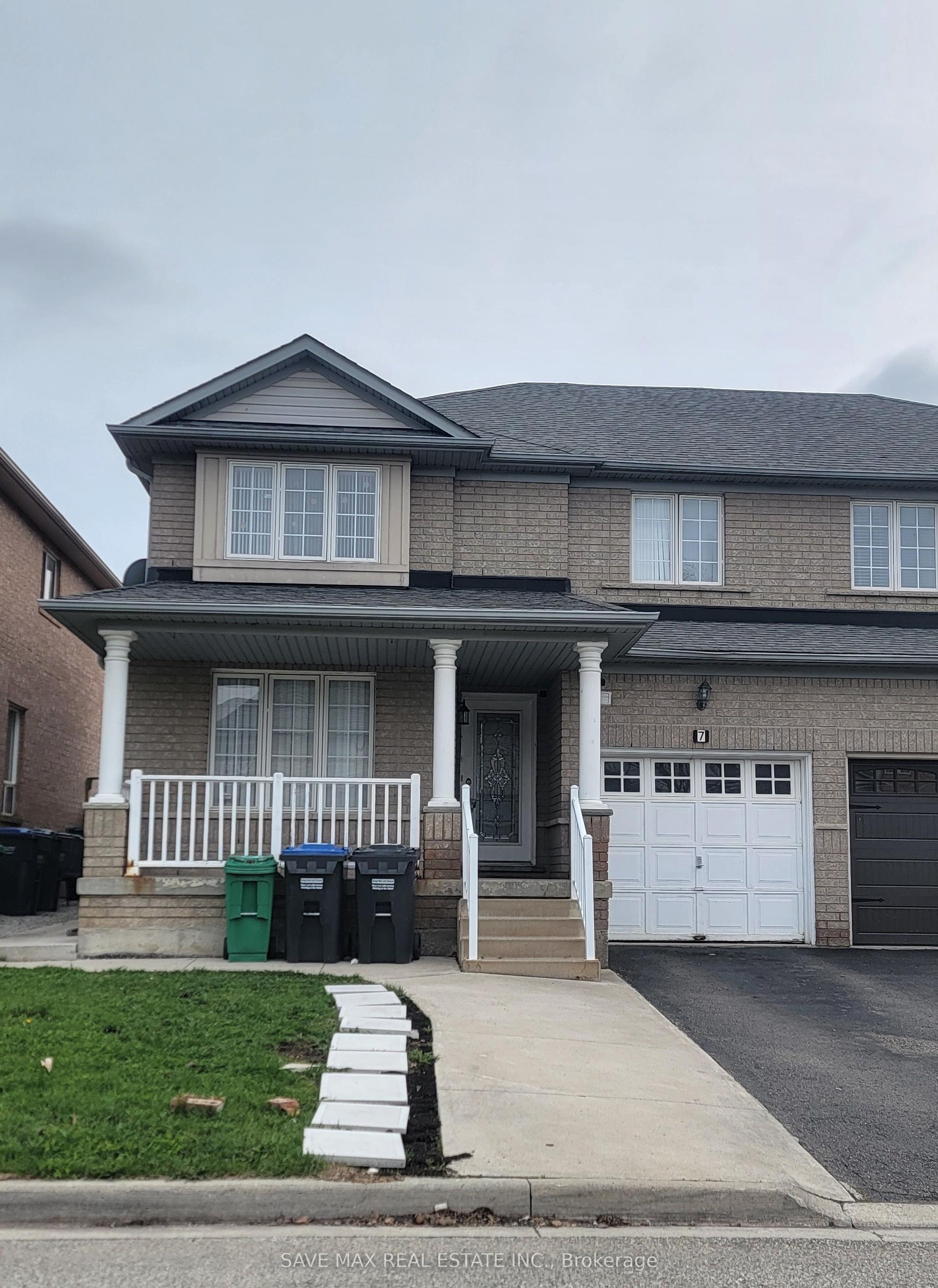 7 Junction Crescent, Brampton — Semi-Detached for lease, photo 1