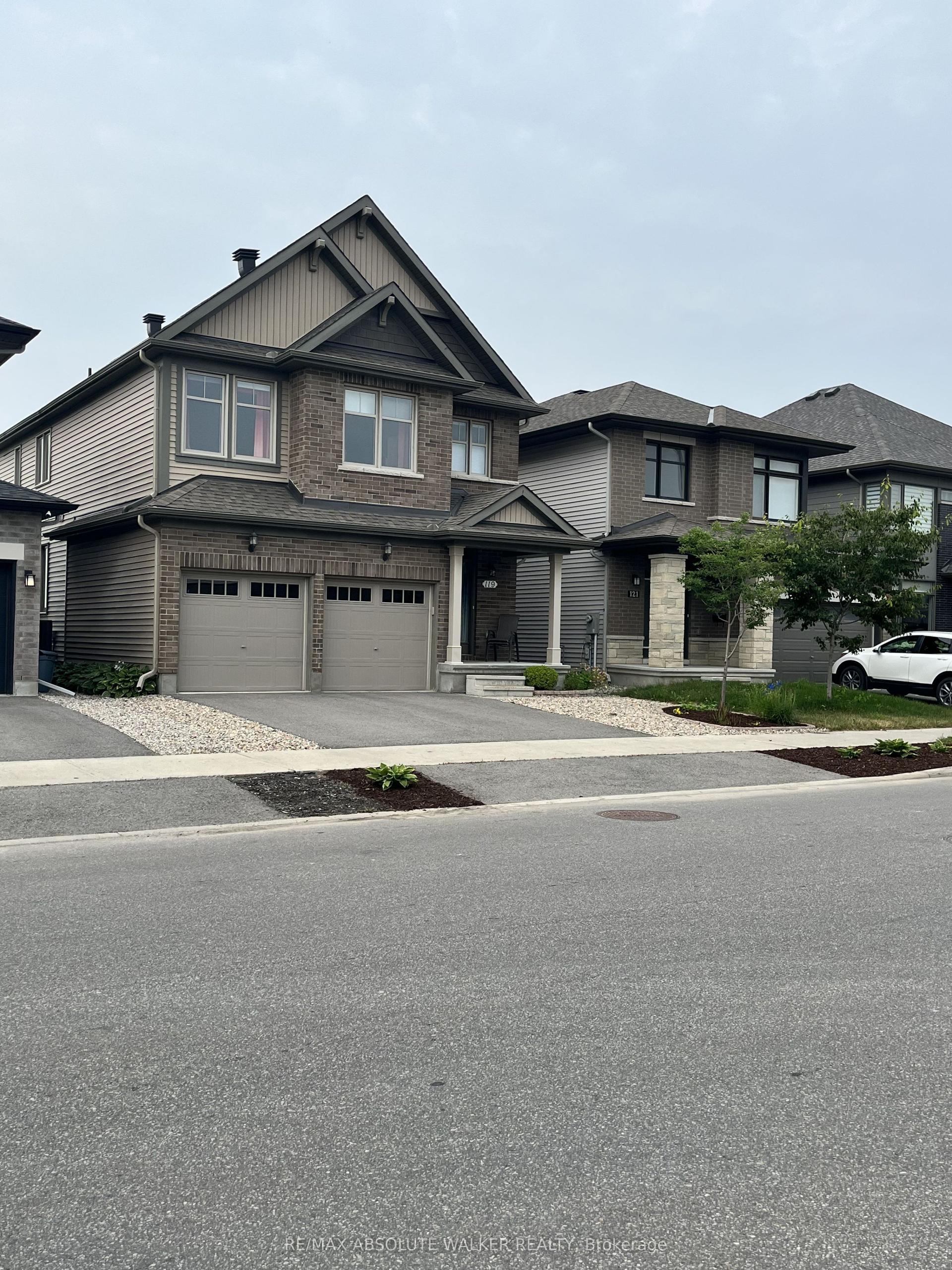 119 Cambie Road — photo 1