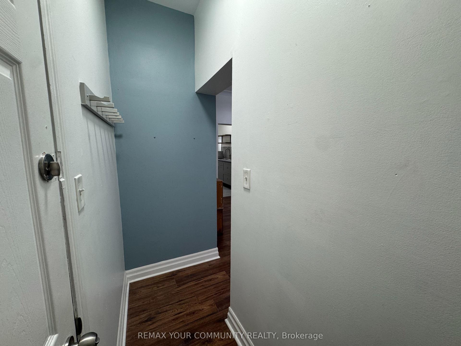 358 Main Street W 1 #1, Hamilton — Multiplex for lease, photo 1