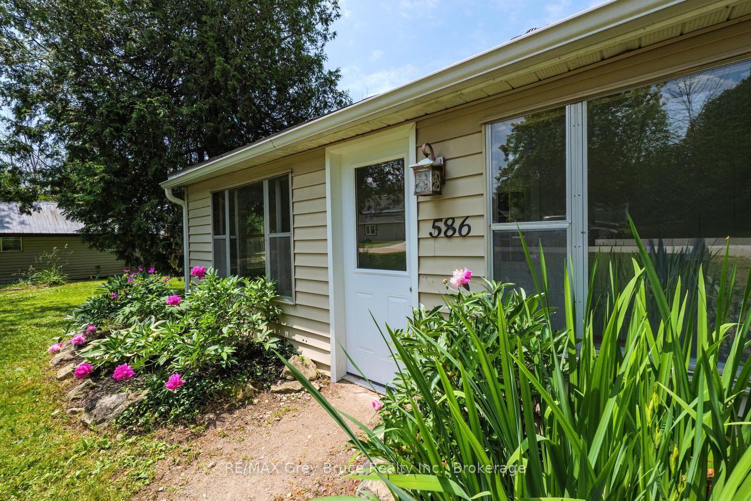 586 Dawson Street S, South Bruce Peninsula — Detached for sale, photo 1