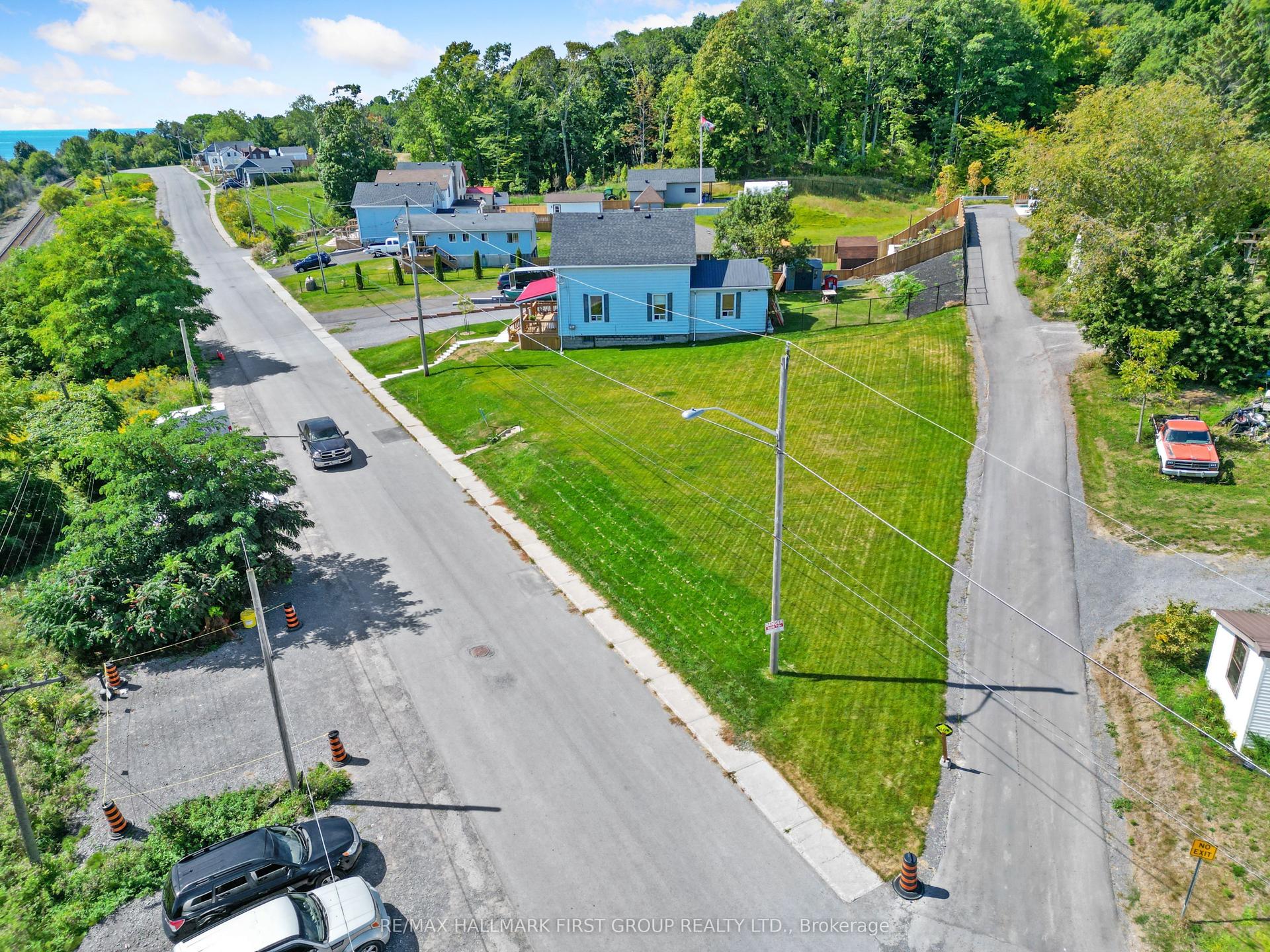 14 Alexander Street — photo 1