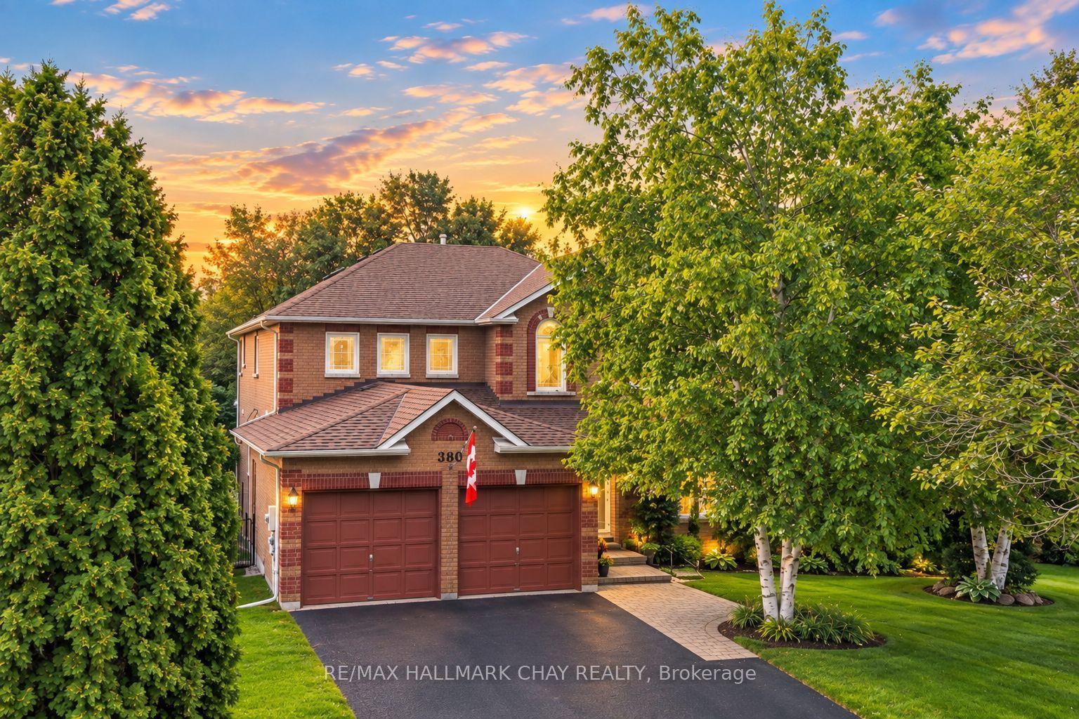 380 Alex Doner Drive, Newmarket — Detached for sale, photo 1