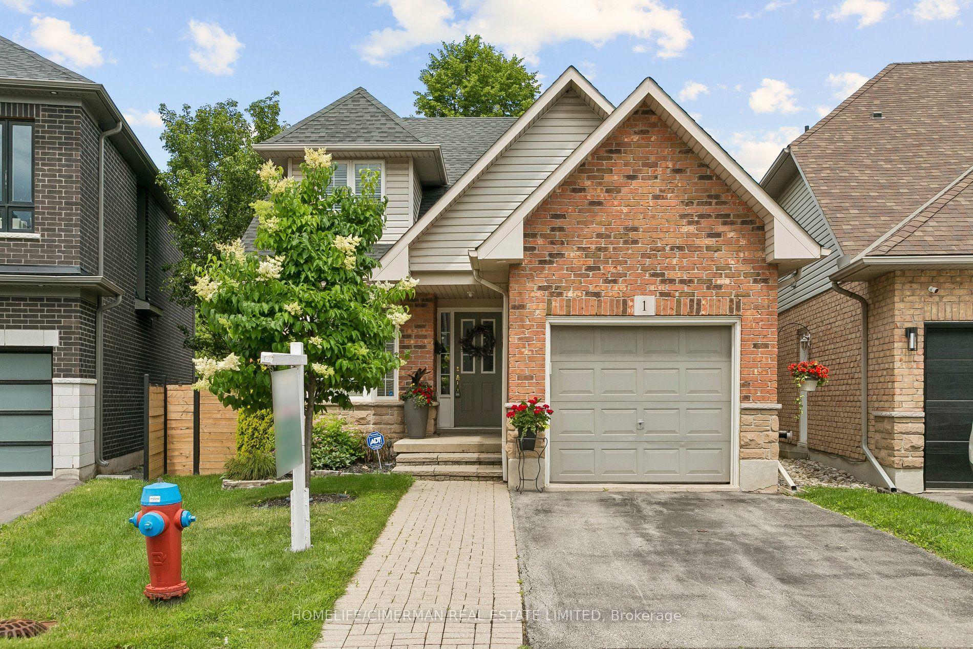 1173 Bellview Crescent 1 #1 — photo 1