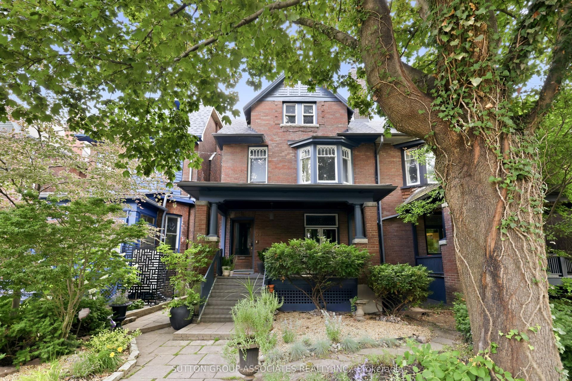 33 Albany Avenue, Toronto — Semi-Detached for lease, photo 1