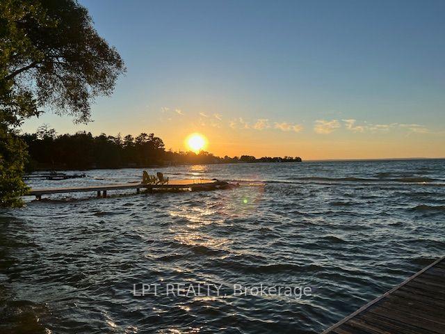 101 Hedge Road, Georgina — Detached for sale, photo 1