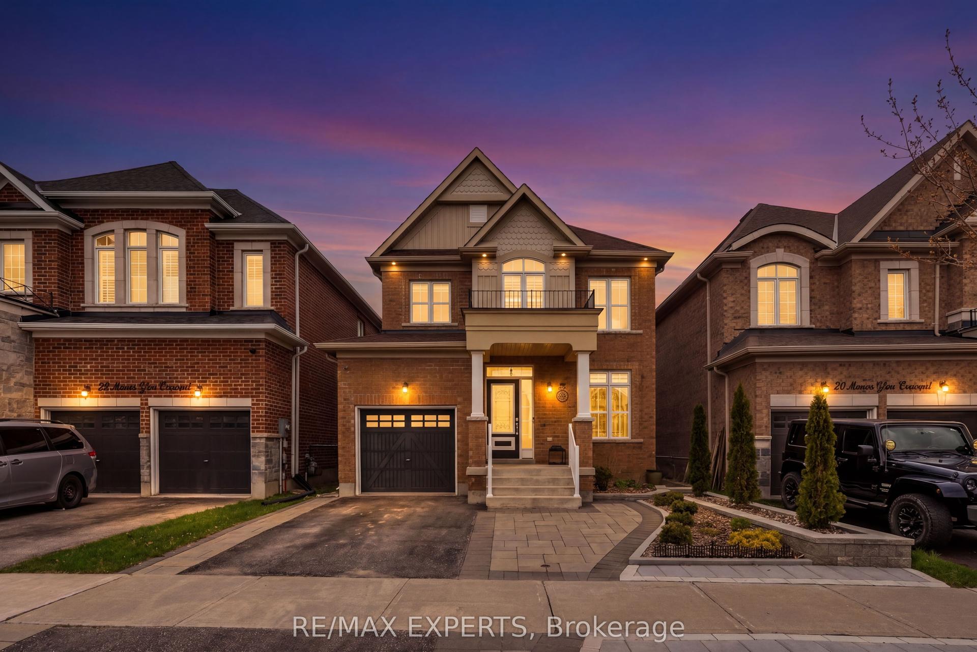 22 Manor Glen Crescent — photo 1