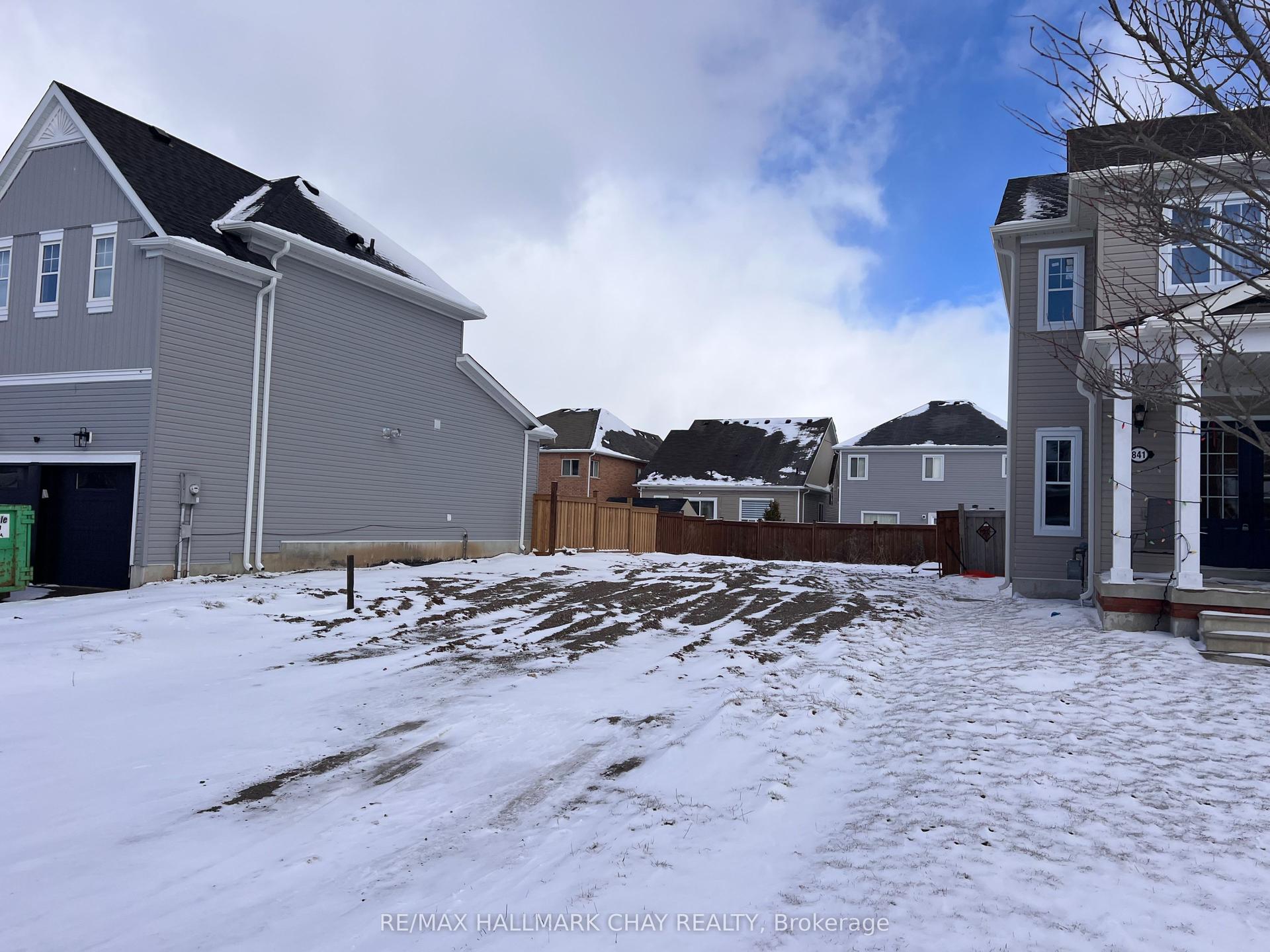 837 O'Reilly Crescent — photo 1