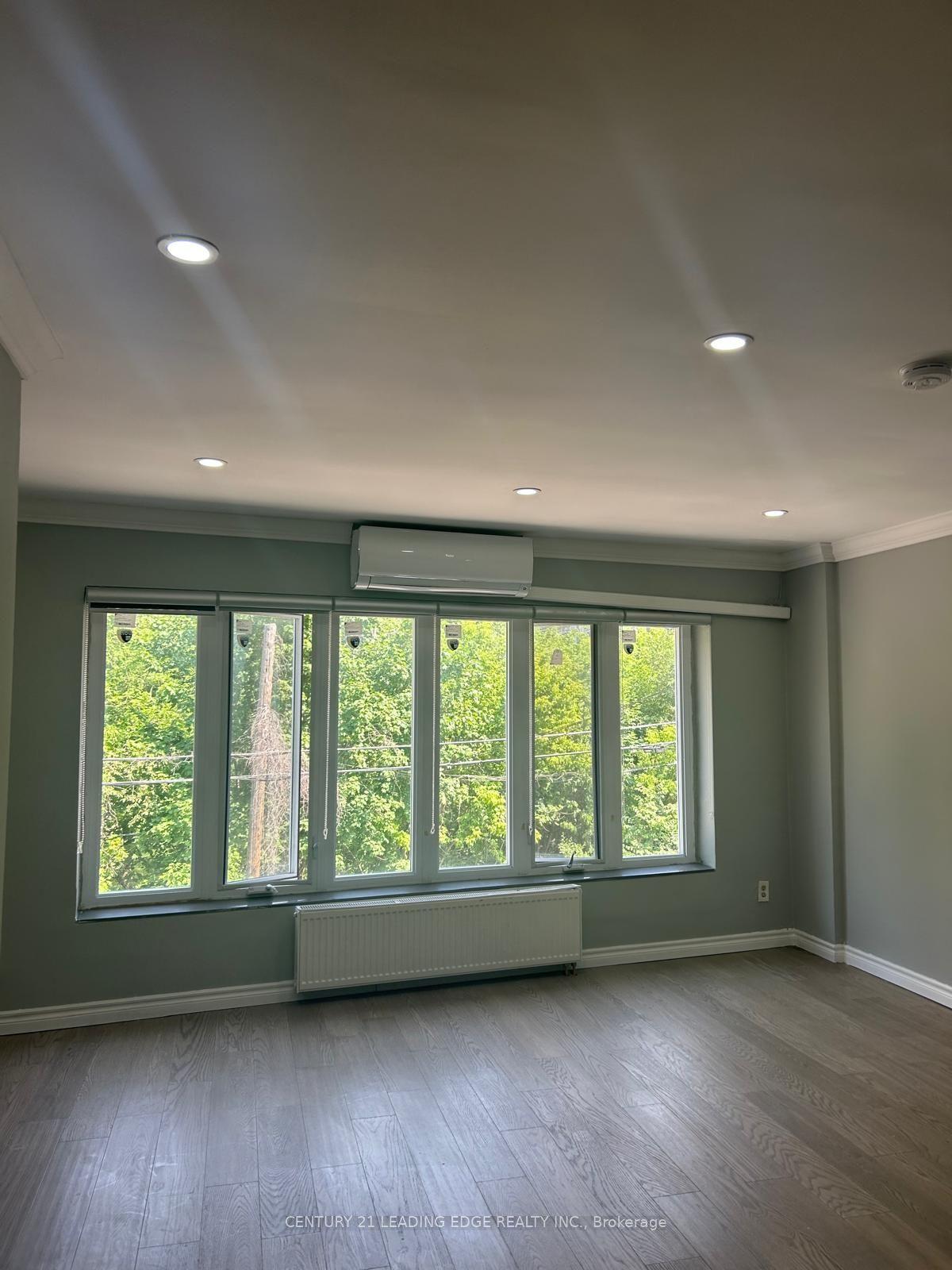 552A Sheppard Avenue W Apt2 #Apt2 — photo 1