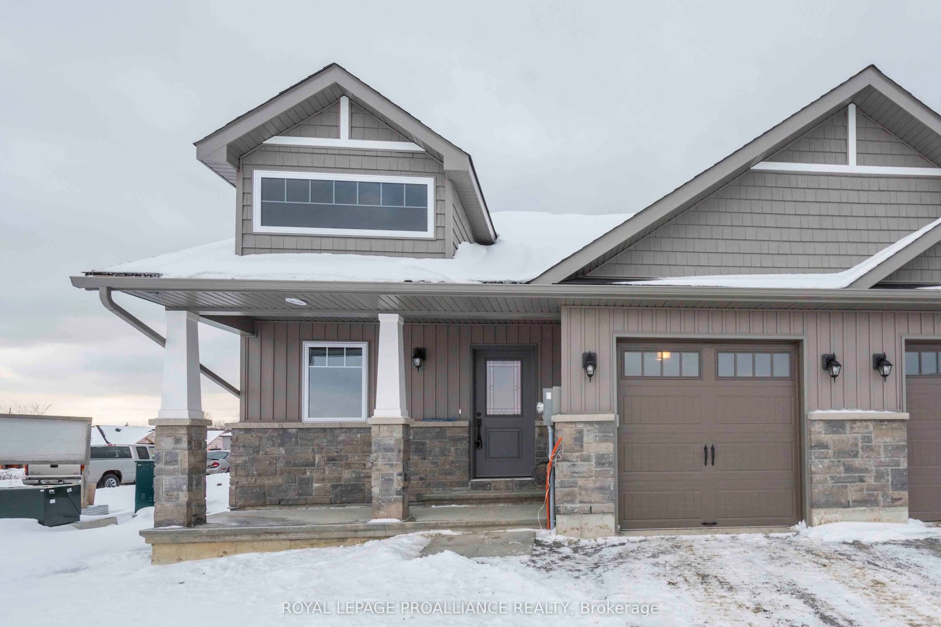 123 Farrington Crescent — photo 1