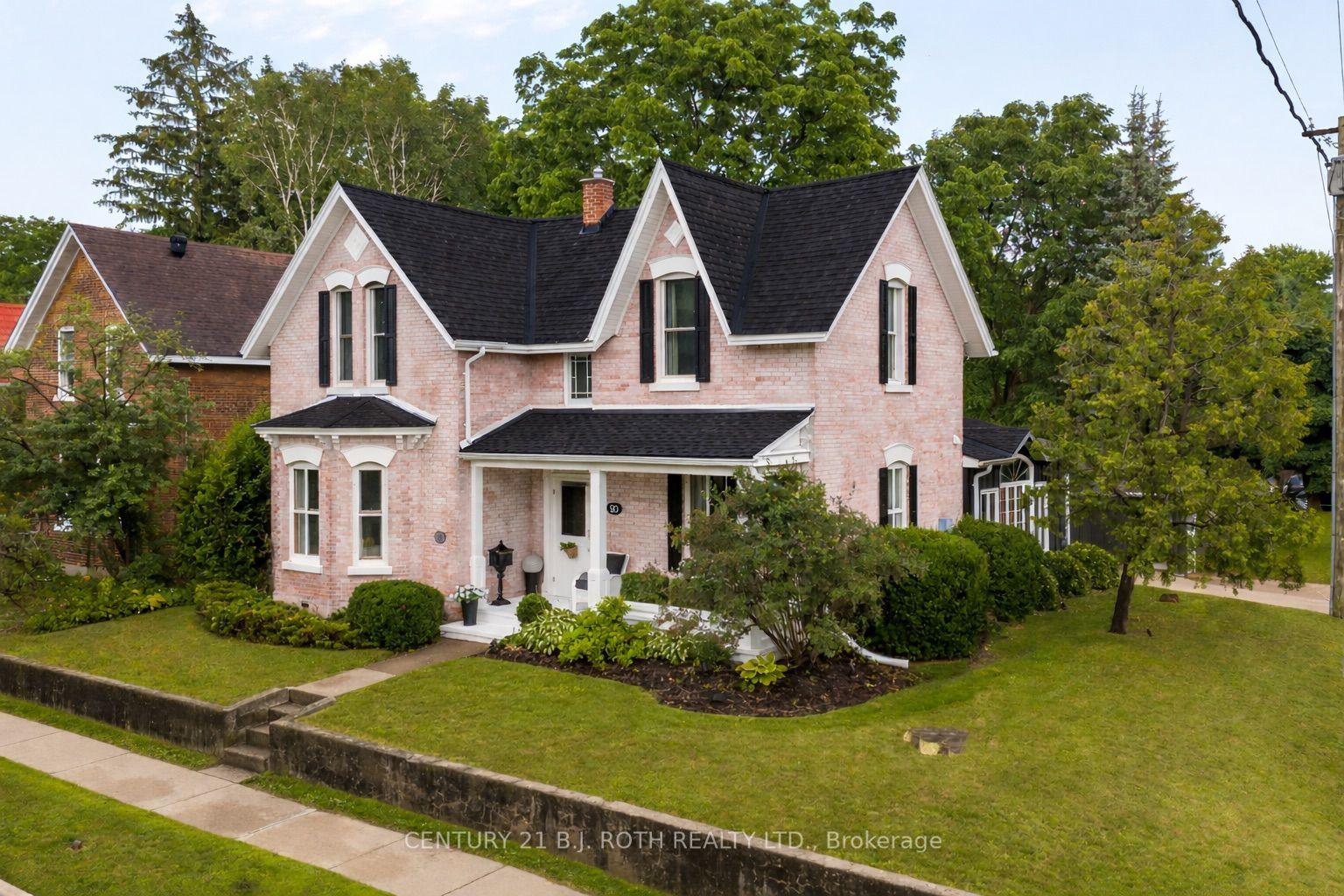 90 Cumberland Street, Barrie — Detached for sale, photo 1
