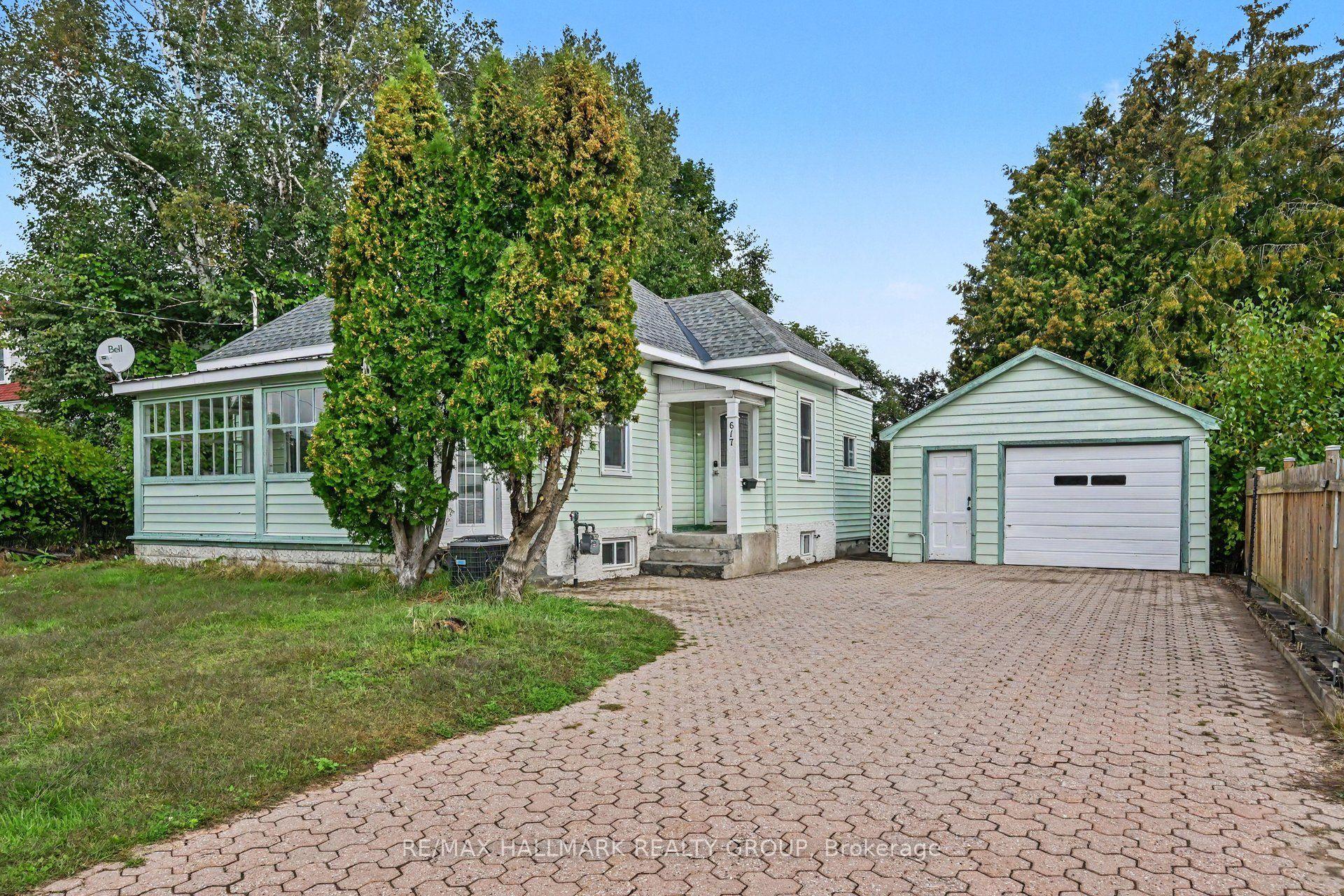 617 Roy Street W, Laurentian Valley — Detached for sale, photo 1