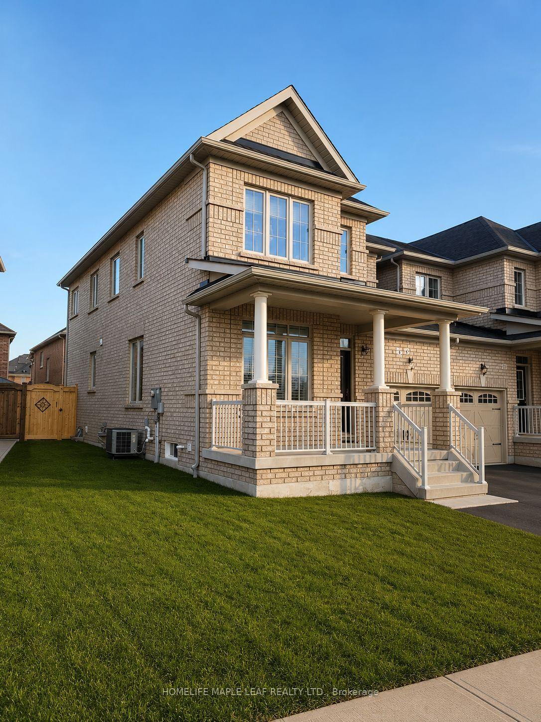 19 Vanwood Crescent — photo 1