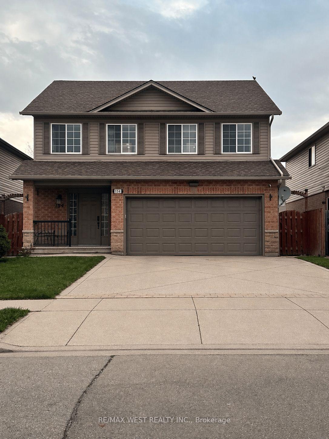 154 Thames Way — photo 1