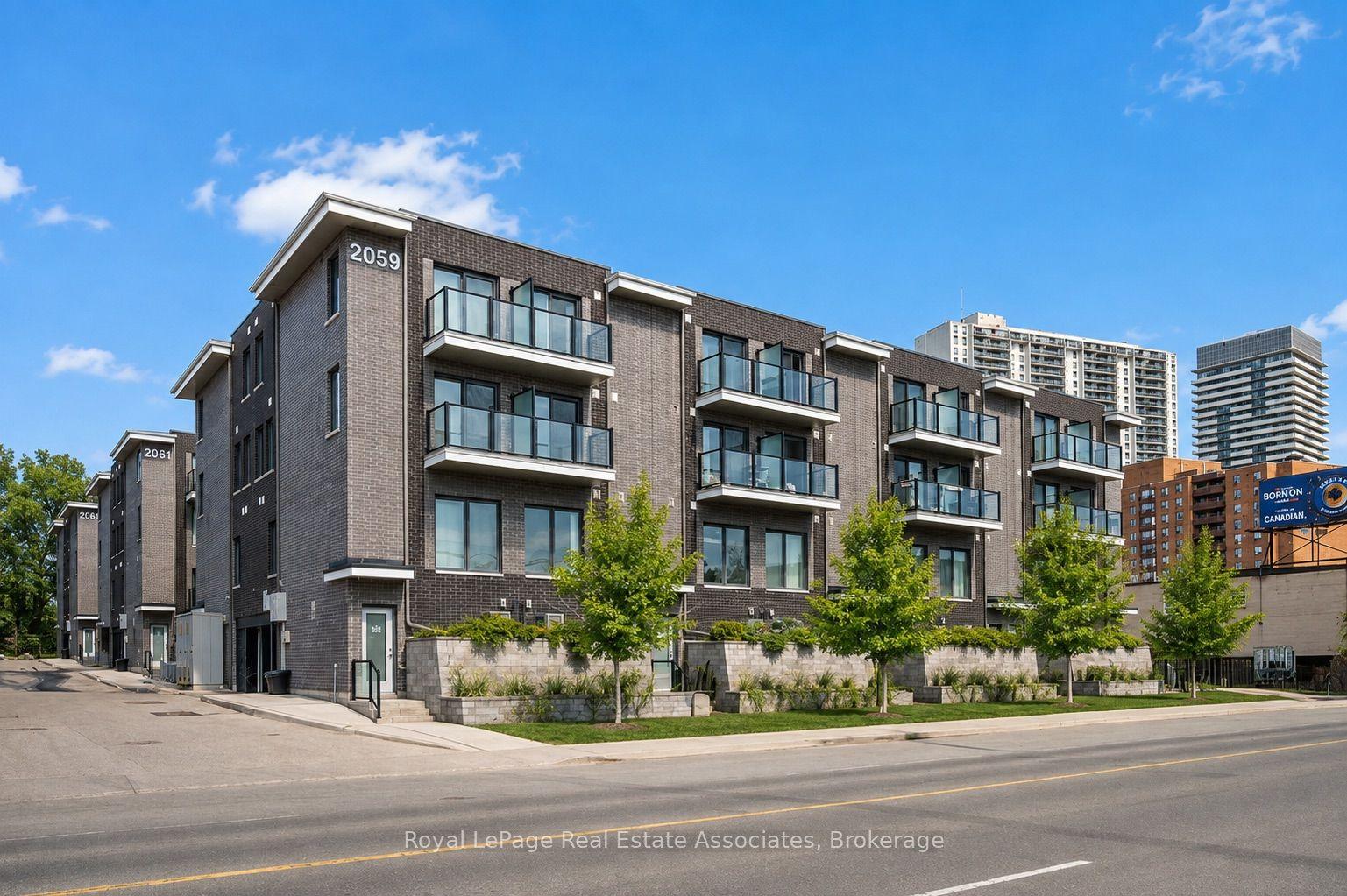 2059 Weston Road 40 #40, Toronto — Condo Town for sale, photo 1