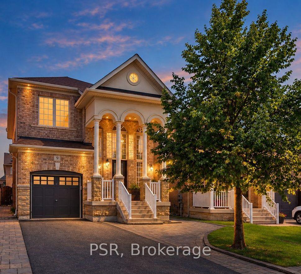 9 White Beach Crescent, Vaughan — Detached for sale, photo 1