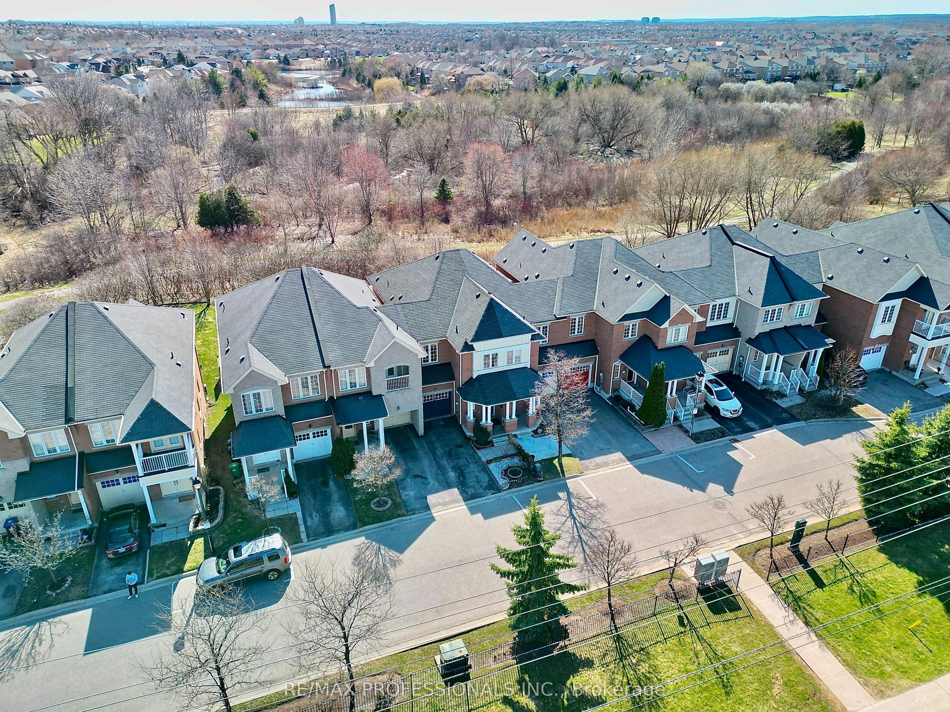 9720 McLaughlin Road — photo 1