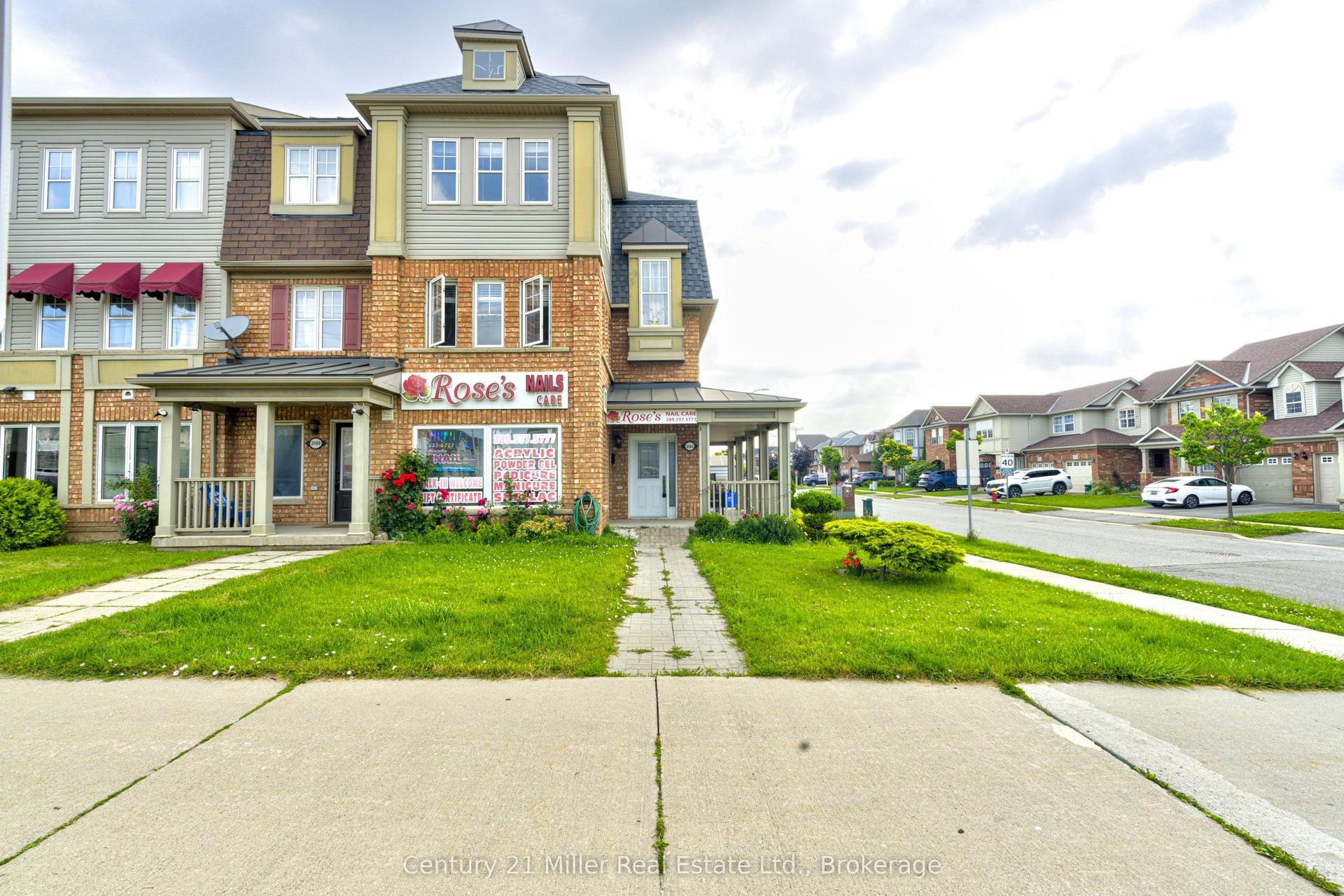 3105 Walker's Line — photo 1