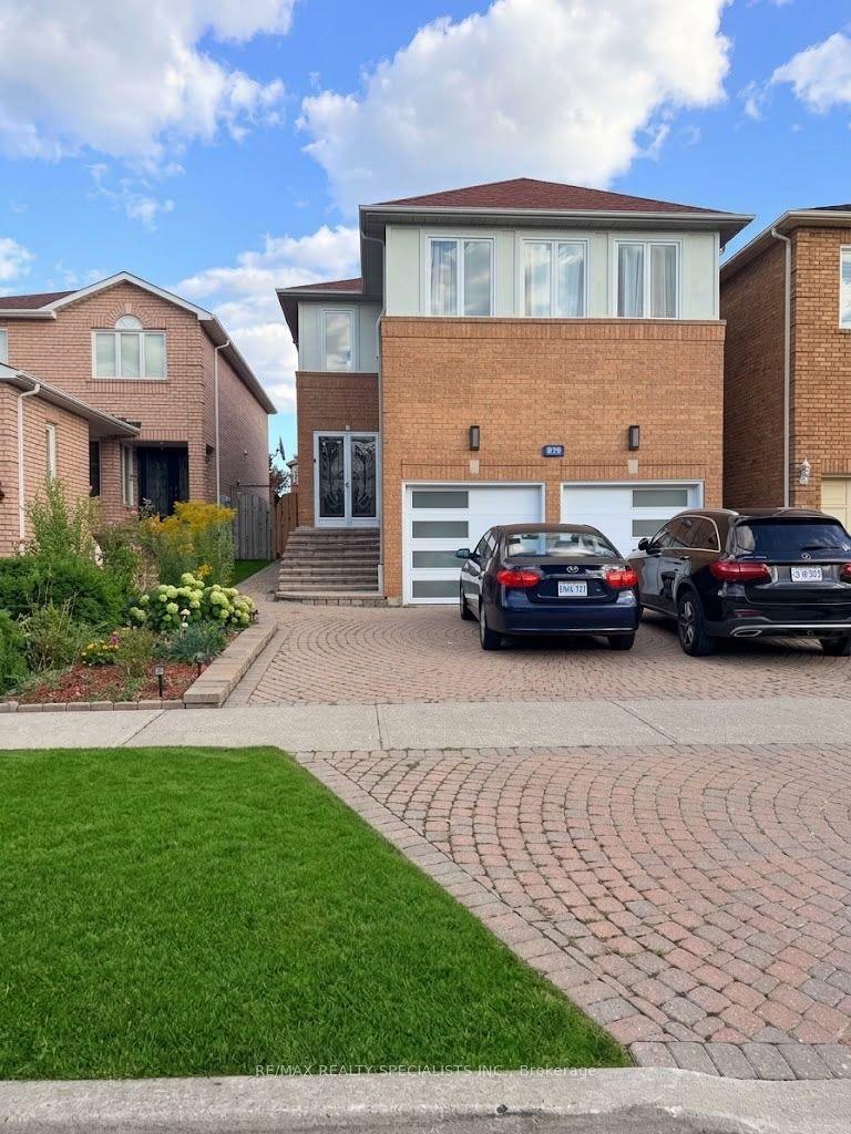 828 Cardington Street, Mississauga — Detached for lease, photo 1