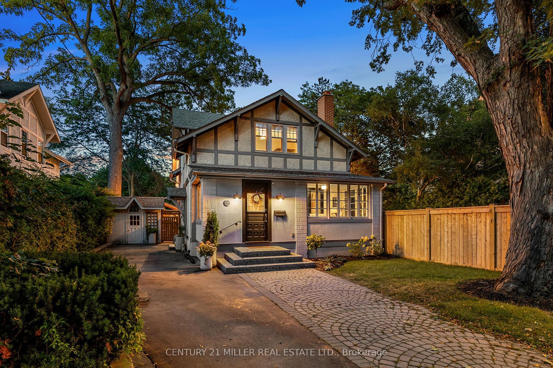 139 Allan Street, Oakville — Detached for sale, photo 1