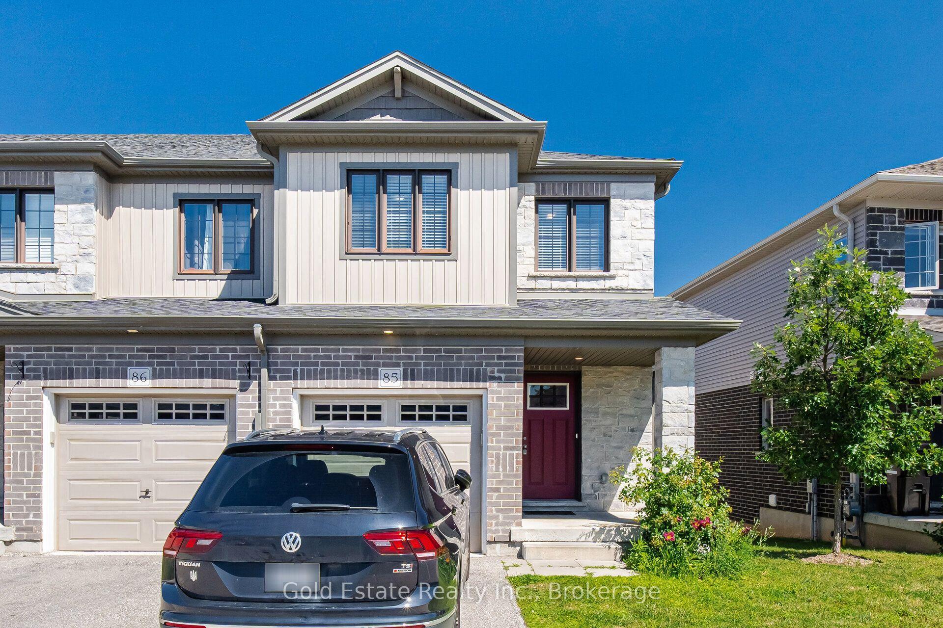 135 Hardcastle Drive 85 #85, Cambridge — Townhouse for sale, photo 1