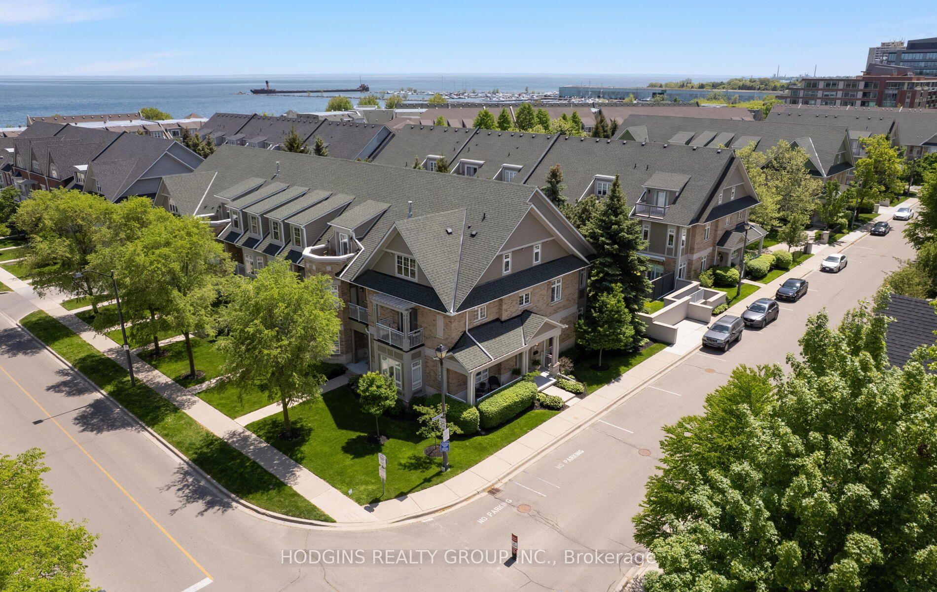 136 St Lawrence Drive 42 #42, Mississauga — Condo Town for sale, photo 1