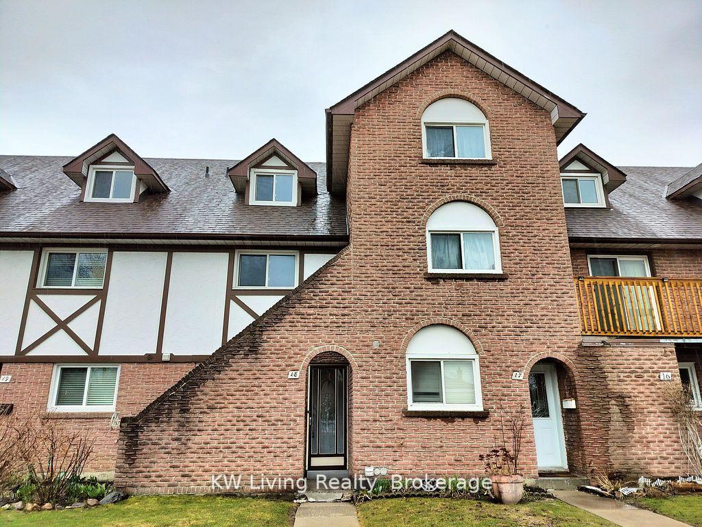 81 Irwin Road 18 #18, Toronto — Condo Town for lease, photo 1