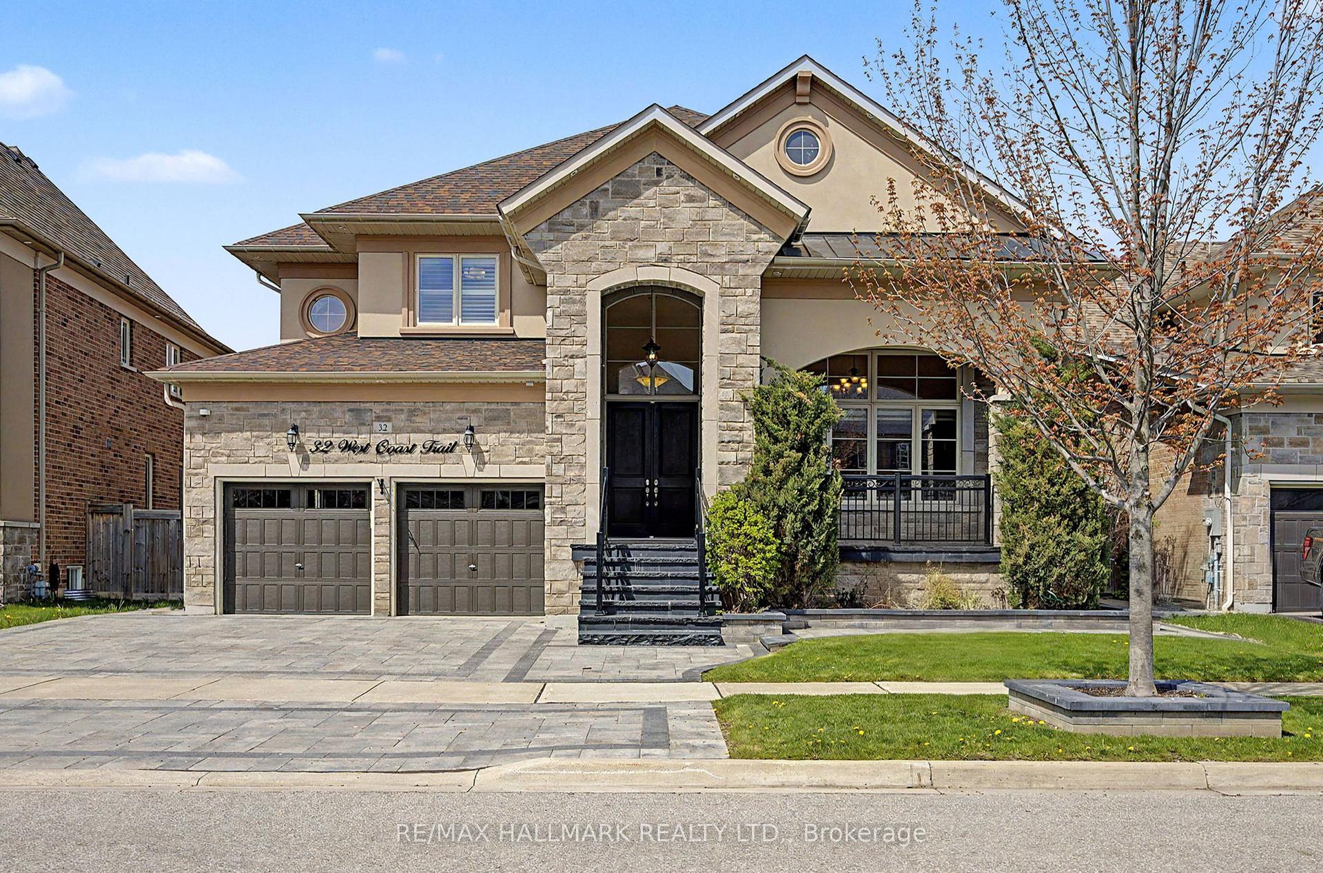 32 West Coast Trail, King — Detached for sale, photo 1