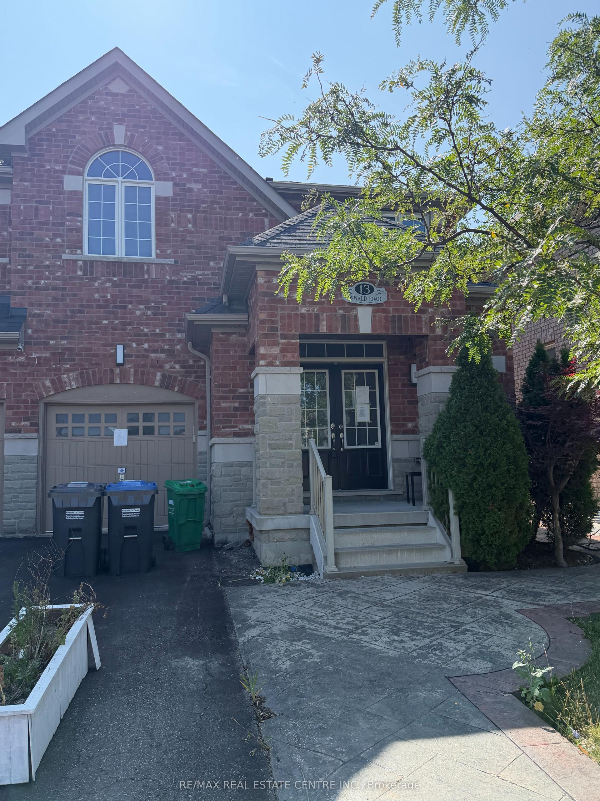 13 Oswald Road, Brampton — Semi-Detached for sale, photo 1