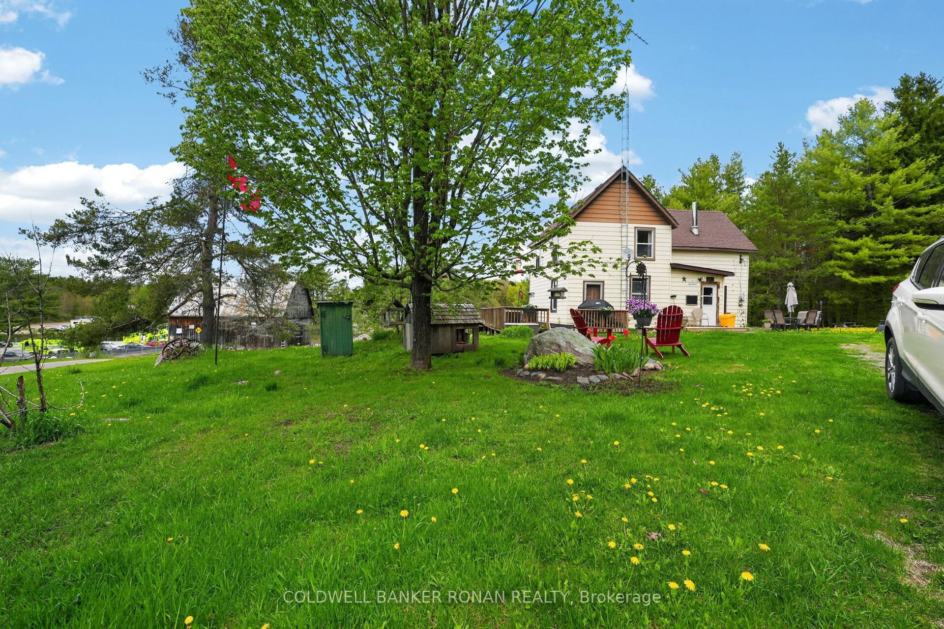 1043 Kirk Line East, Bracebridge — Detached for sale, photo 1