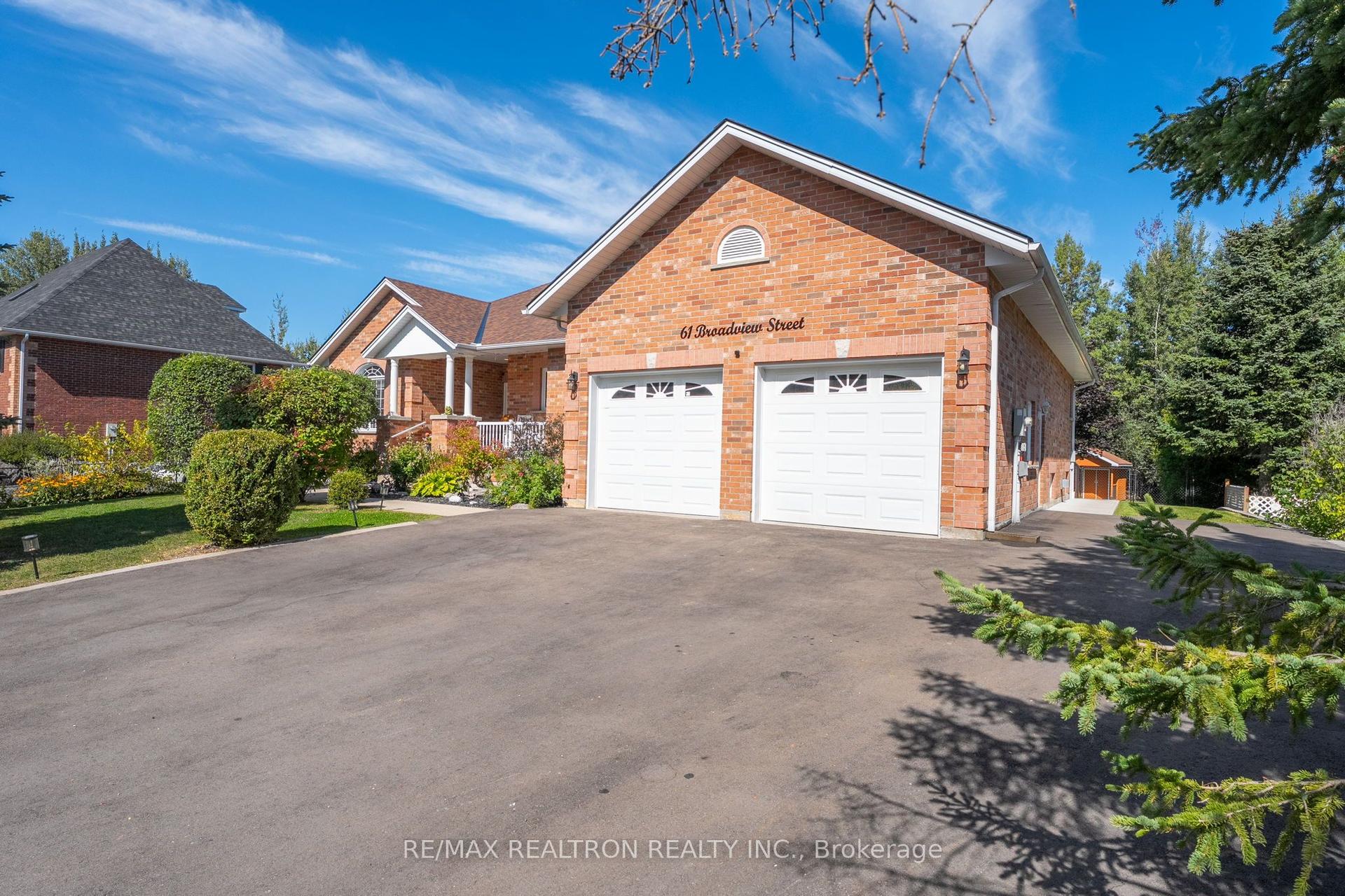 61 Broadview Street — photo 1