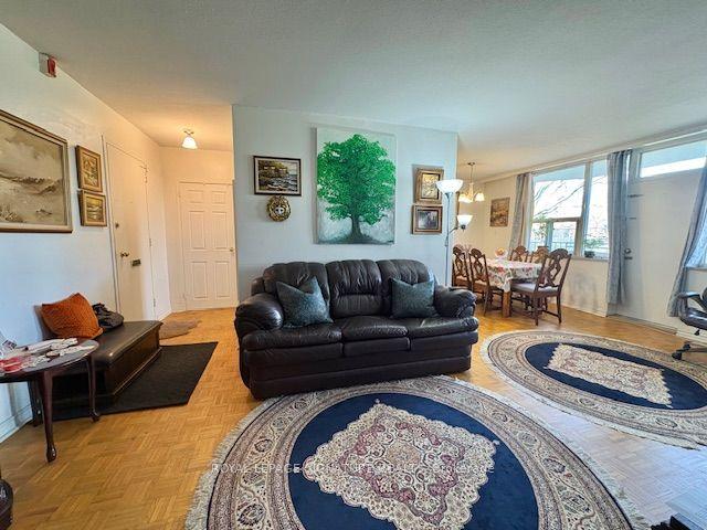 70 Old Sheppard Avenue 112 #112 — photo 1