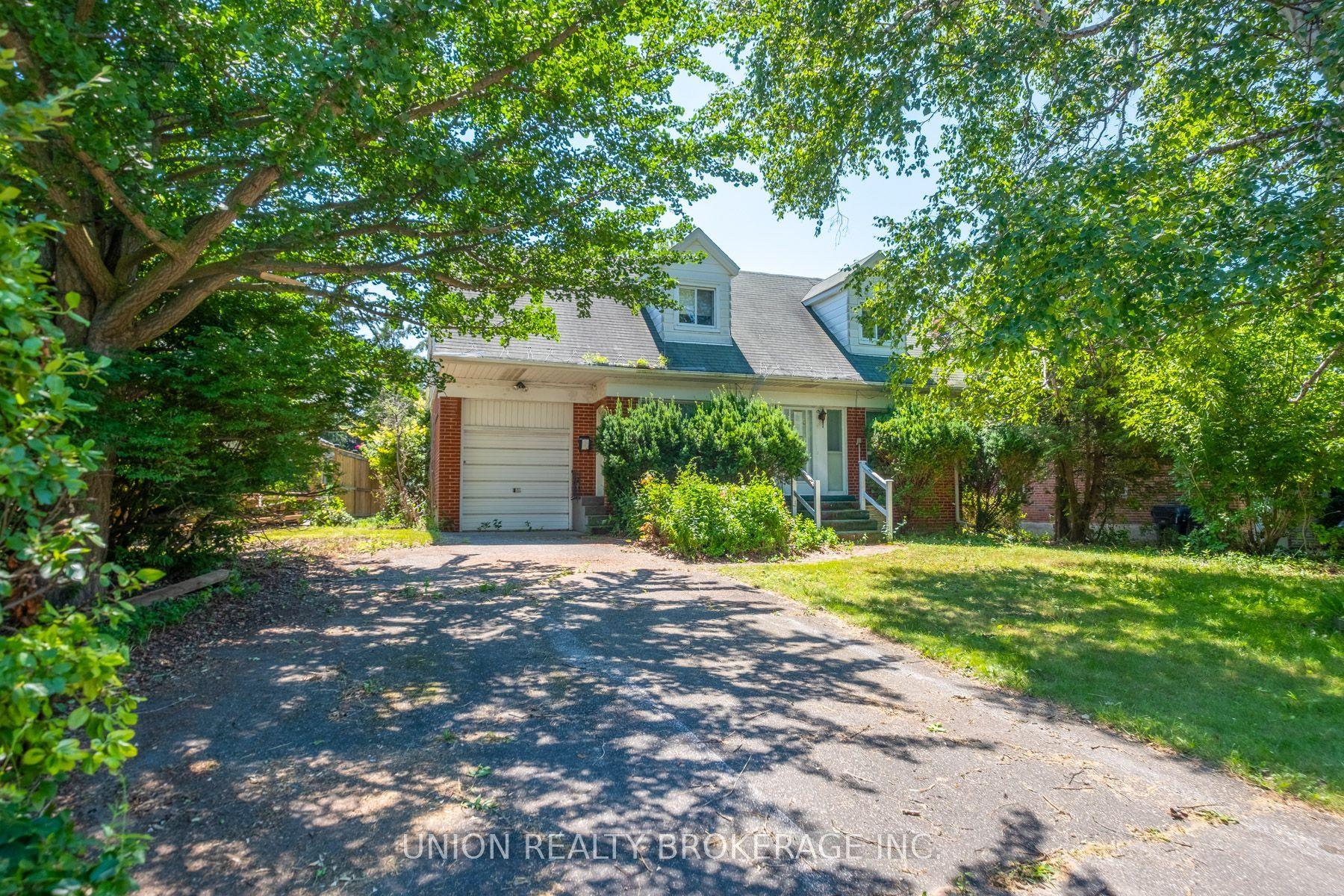 37 Shirley Crescent, Toronto — Detached for sale, photo 1