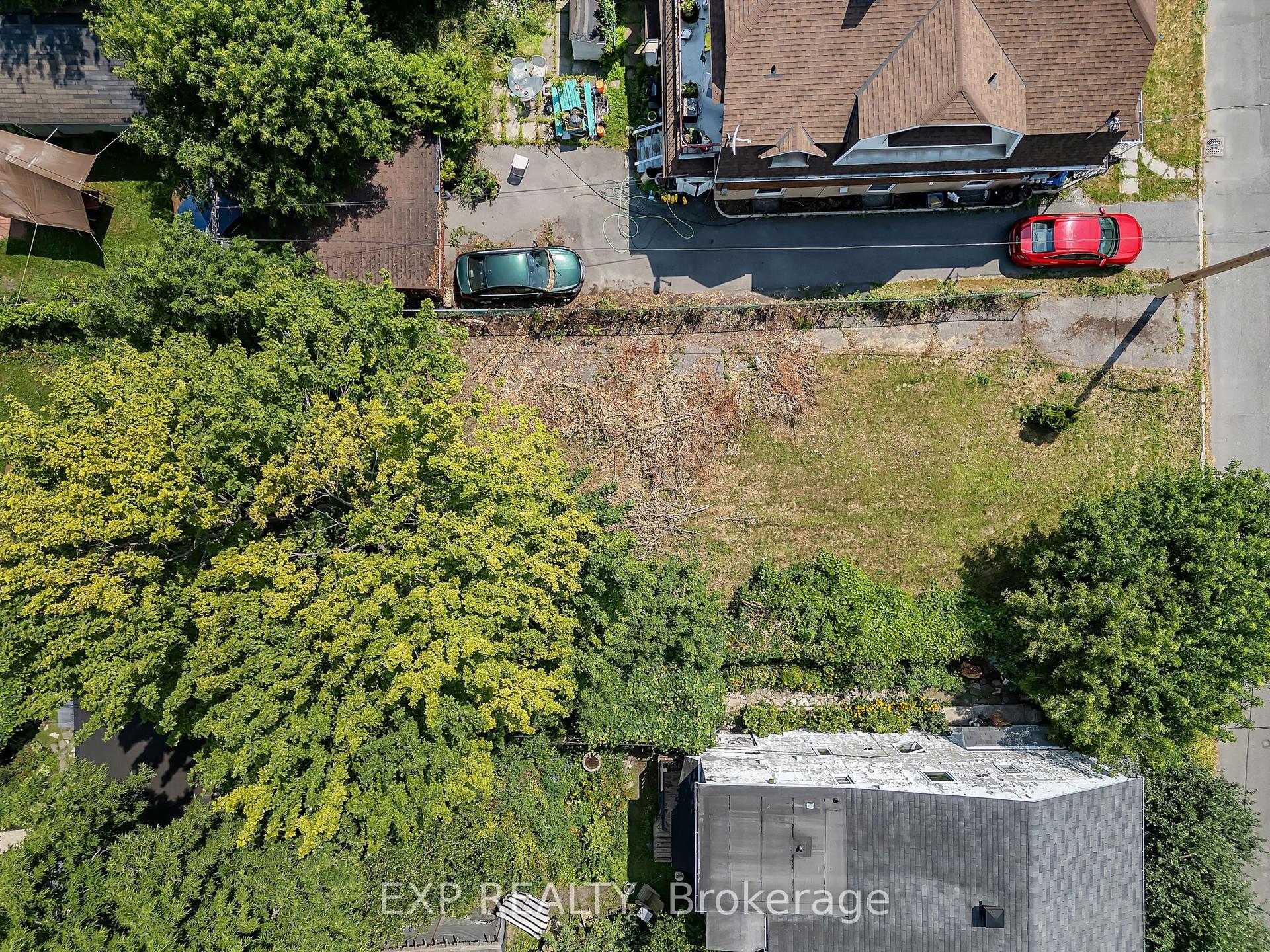 29 Marquette Avenue — photo 1