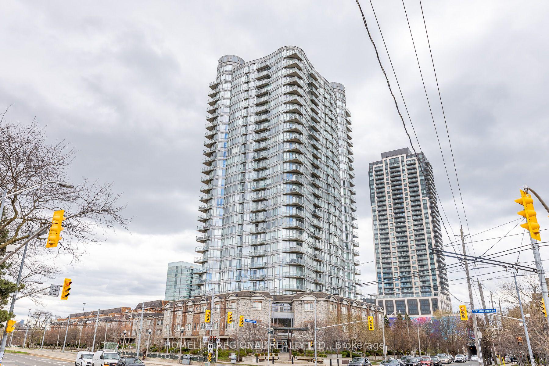 15 Windermere Avenue 204 #204 — photo 1