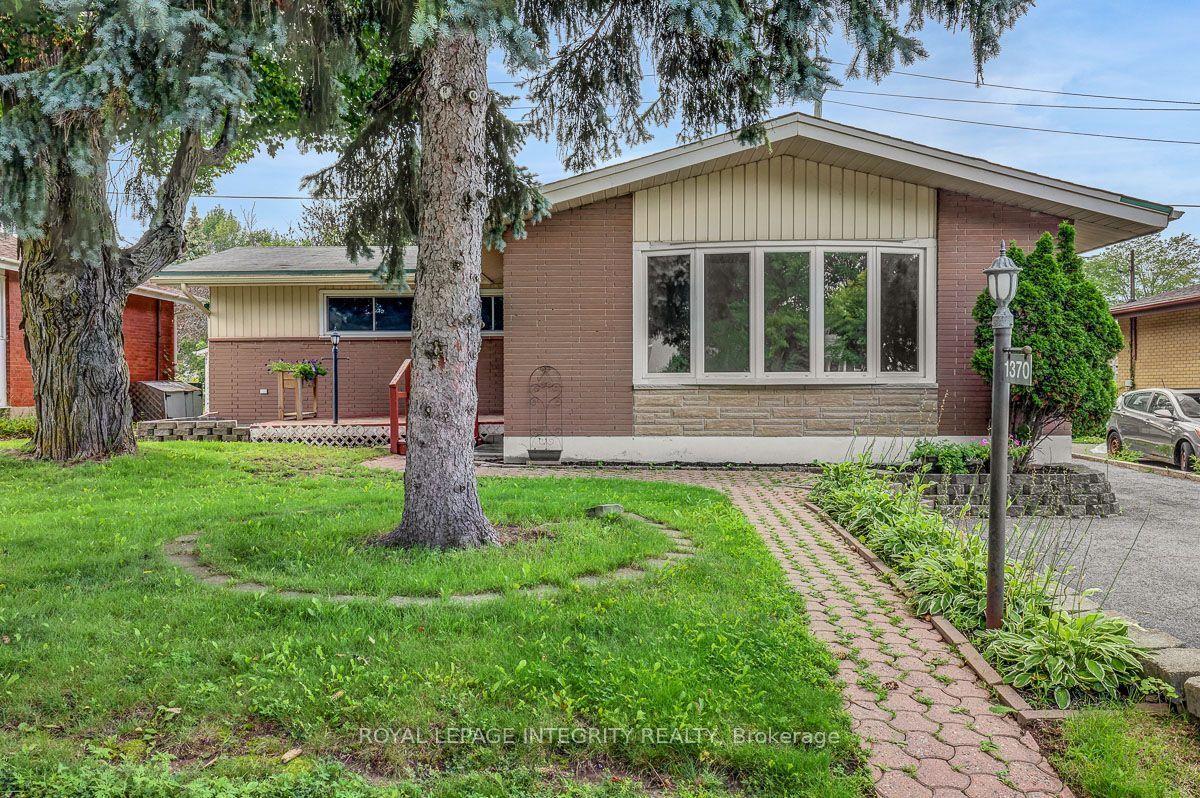 1370 Highgate Road, Parkway Park - Queensway Terrace S and Area — Detached for sale, photo 1