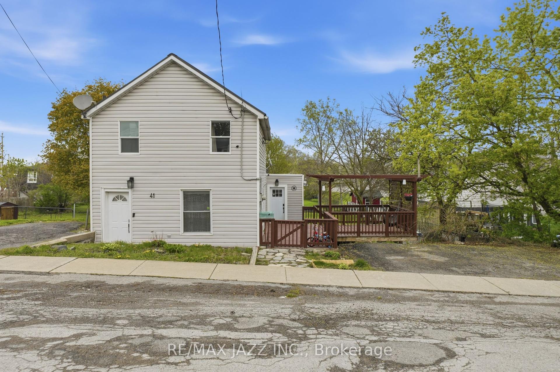 41 Baldwin Street — photo 1