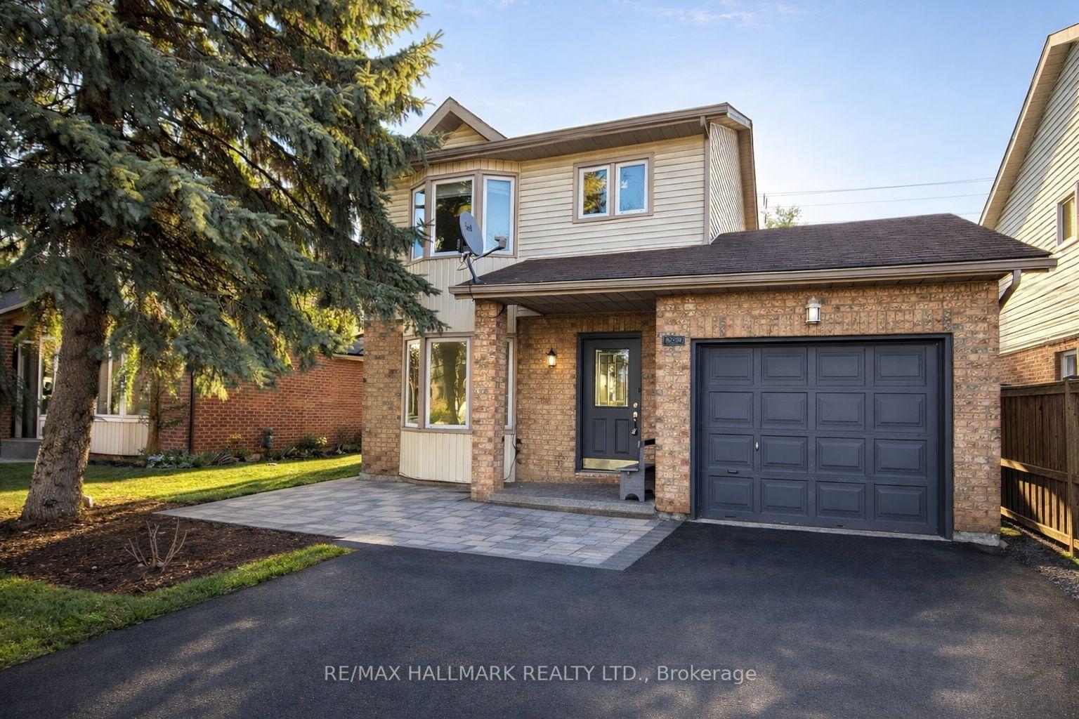41 Kinzie Lane Main Floor #Main Floor — photo 1